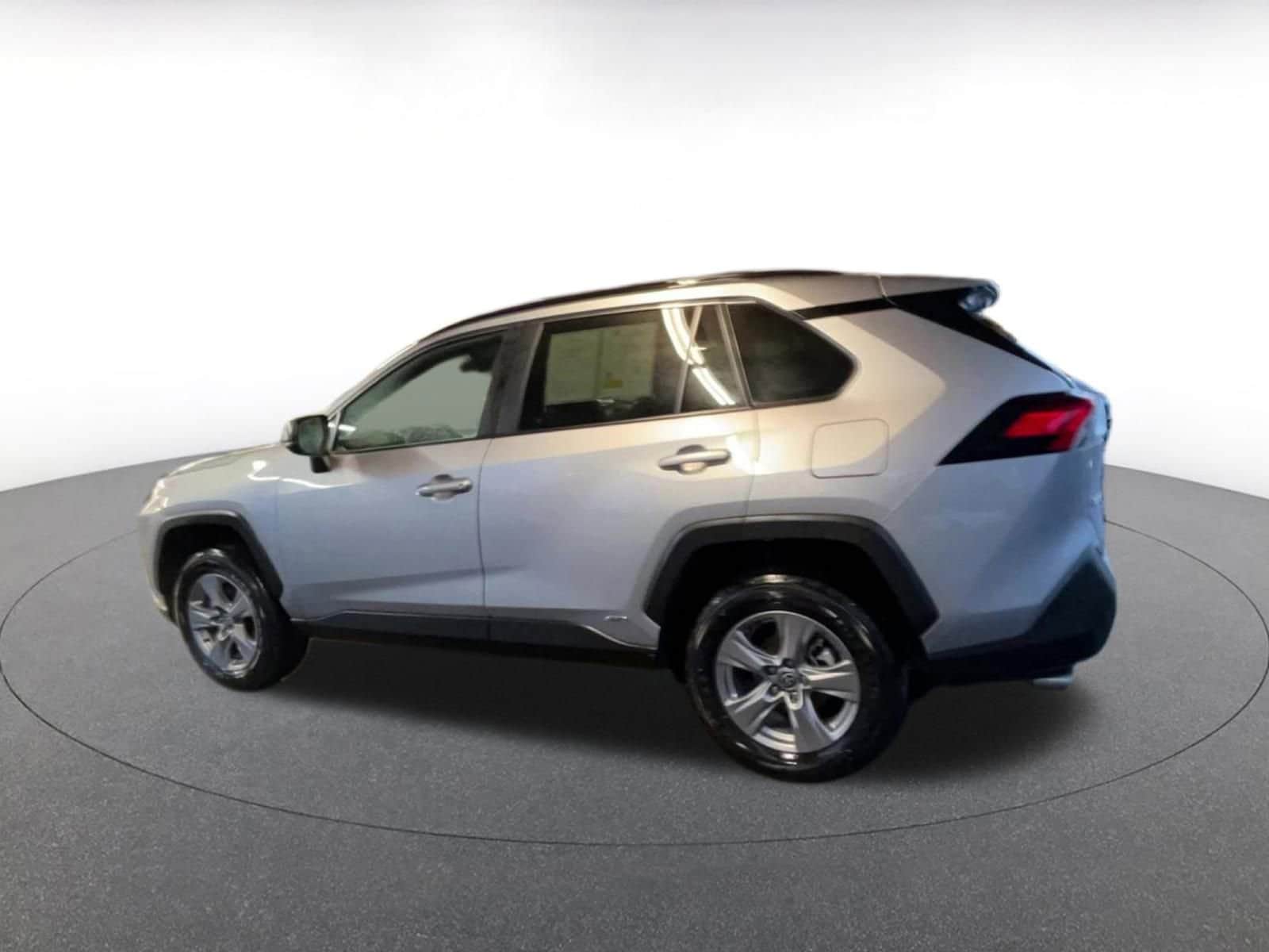 Thumbnail: 2025 Toyota RAV4 - 10