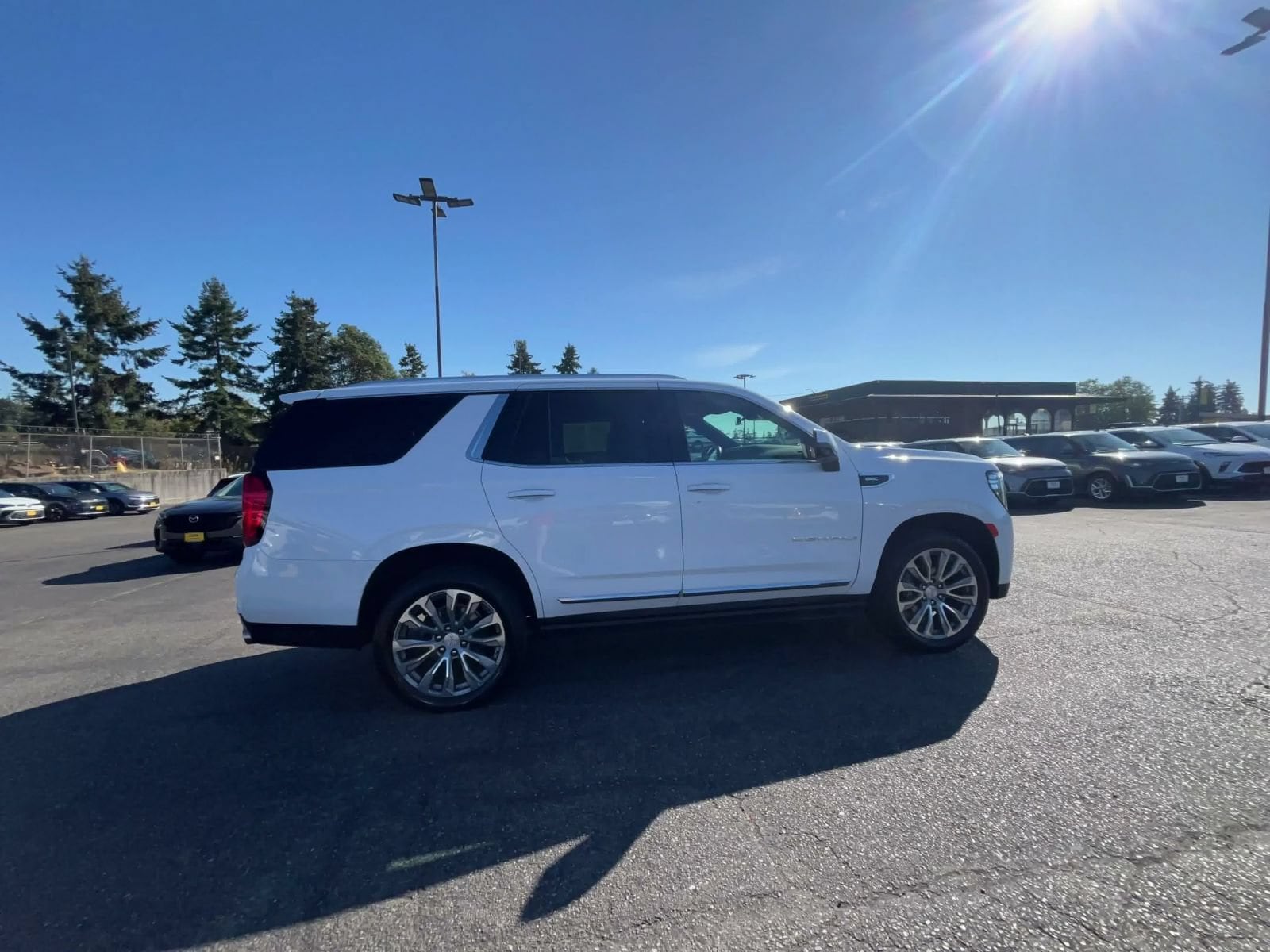 Thumbnail: 2021 GMC Yukon - 15