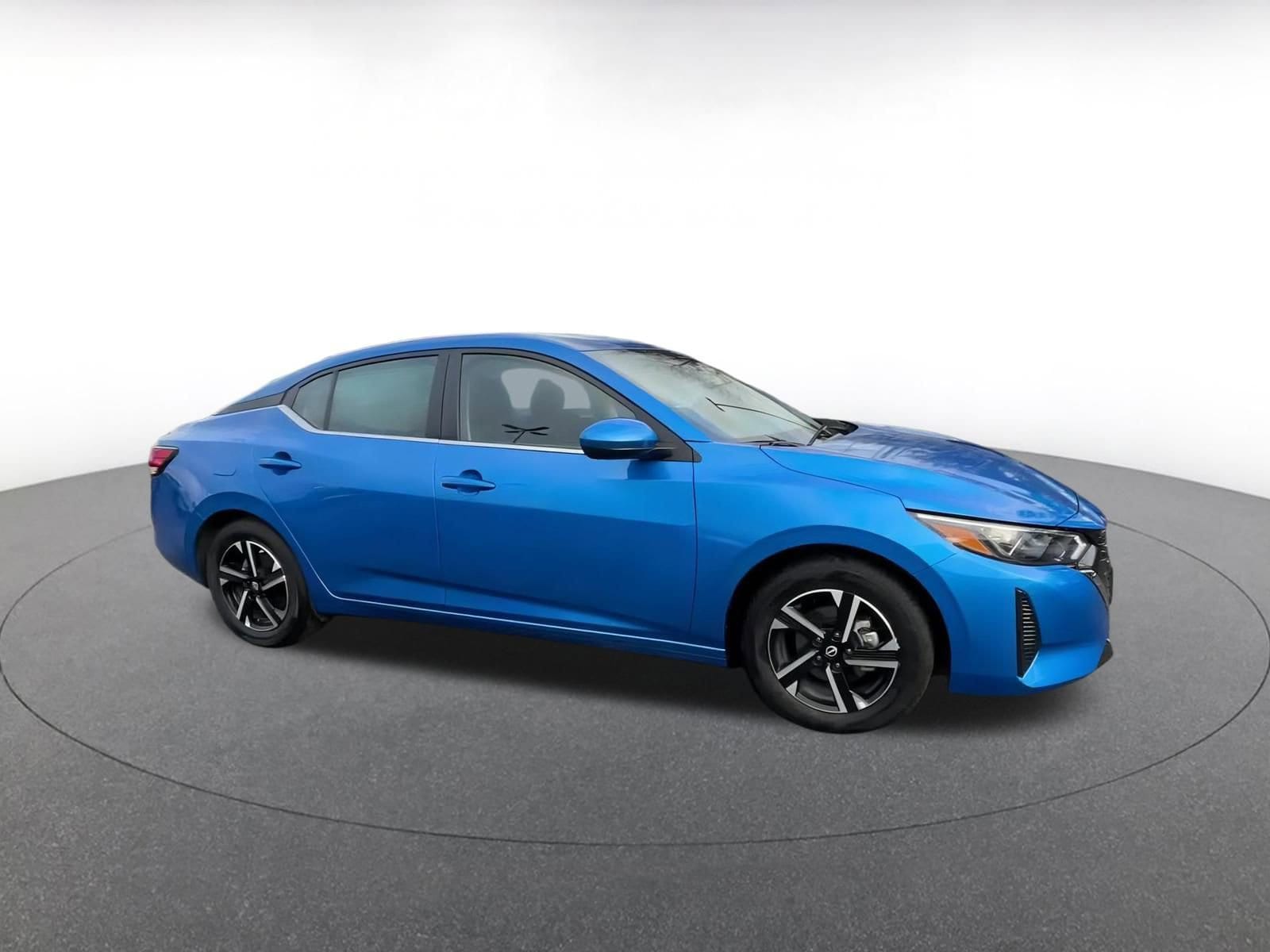 Thumbnail: 2025 Nissan Sentra - 2