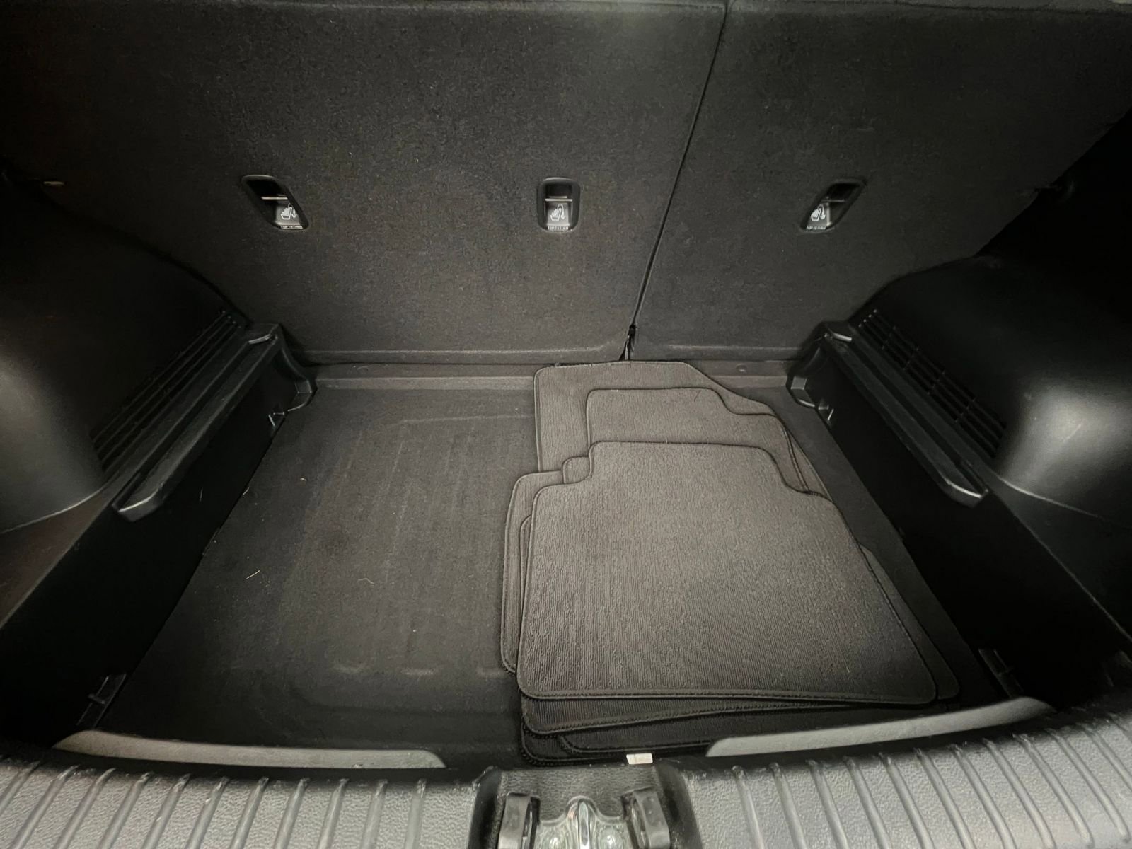 Thumbnail: 2025 Kia Soul - 31