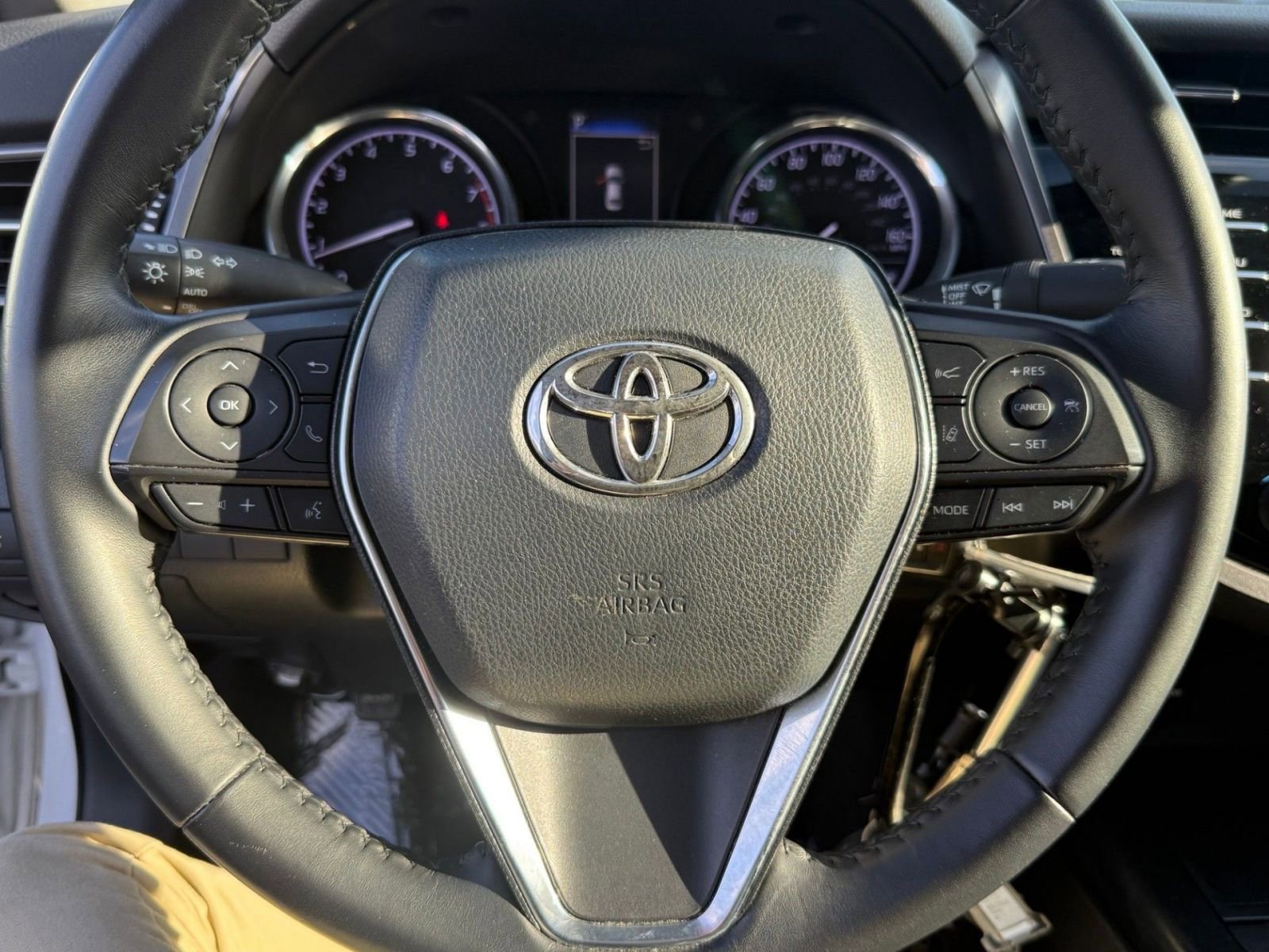 Thumbnail: 2020 Toyota Camry - 29