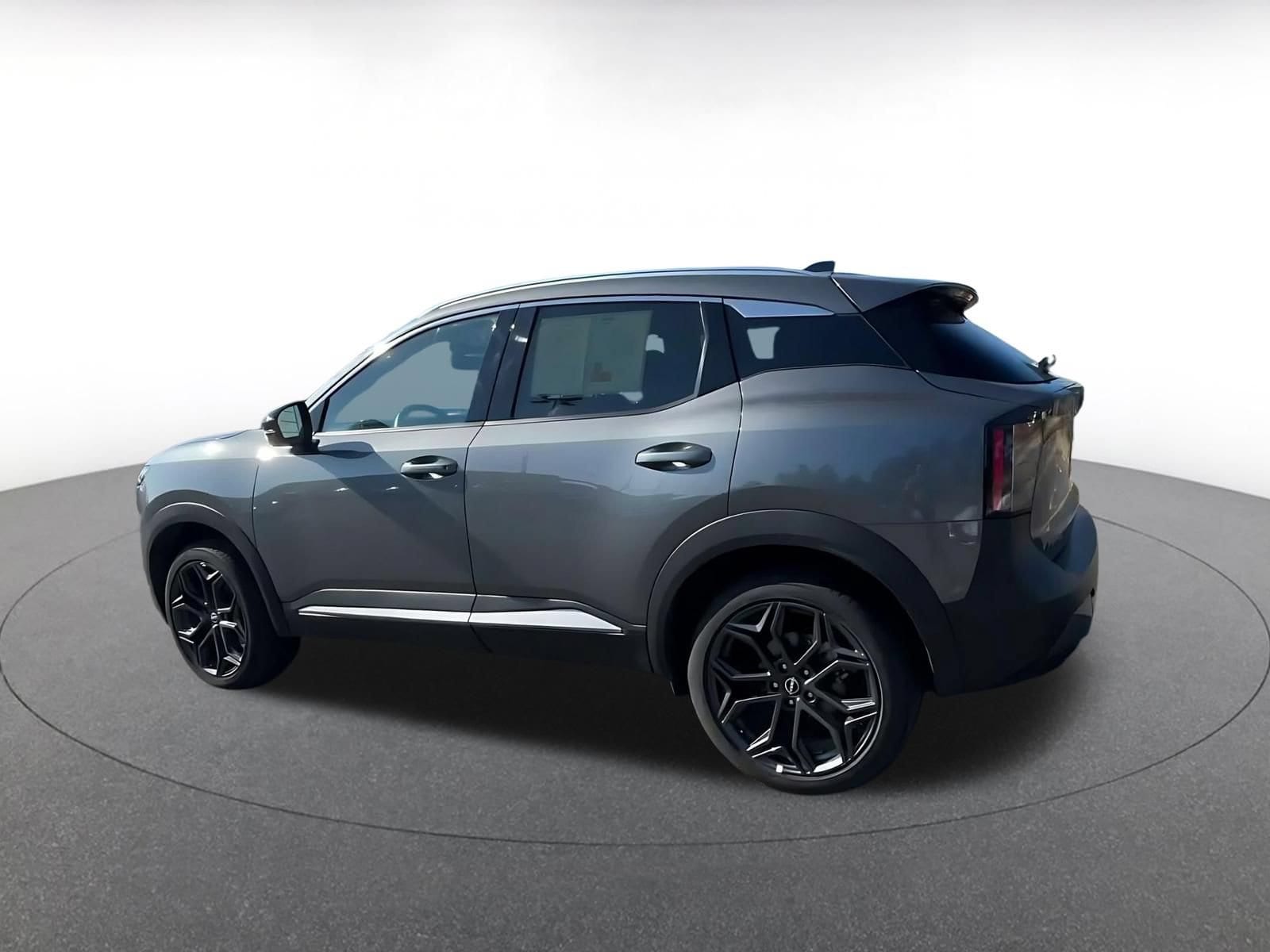 Thumbnail: 2026 Nissan Kicks - 8