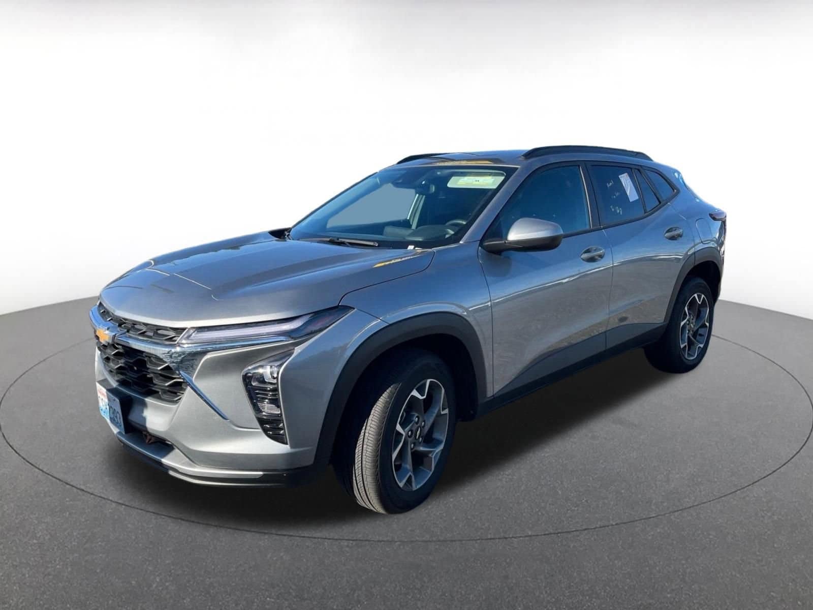 Thumbnail: 2025 Chevrolet Trax - 3