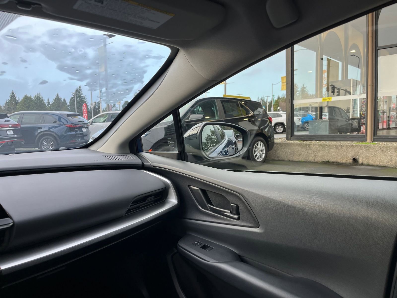 Thumbnail: 2025 Toyota Prius - 35