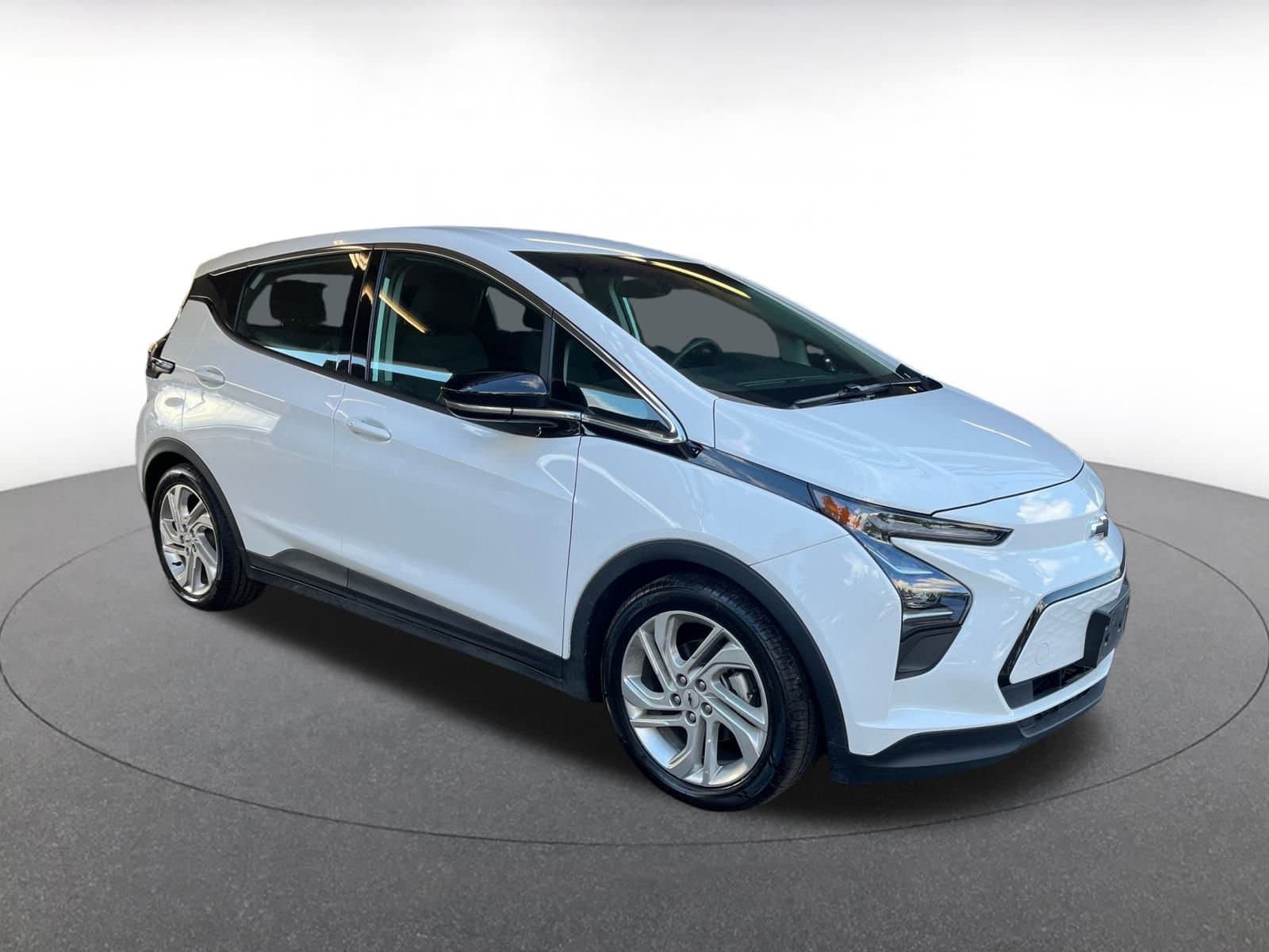 Thumbnail: 2023 Chevrolet Bolt EV - 1