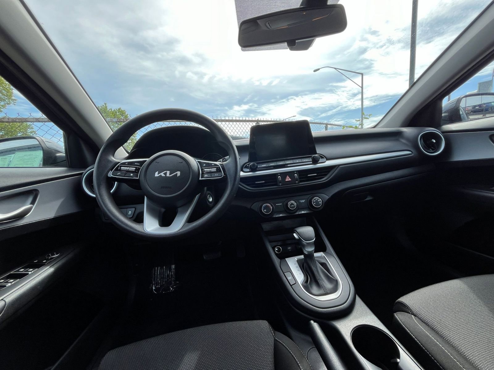 Thumbnail: 2024 Kia Forte - 33