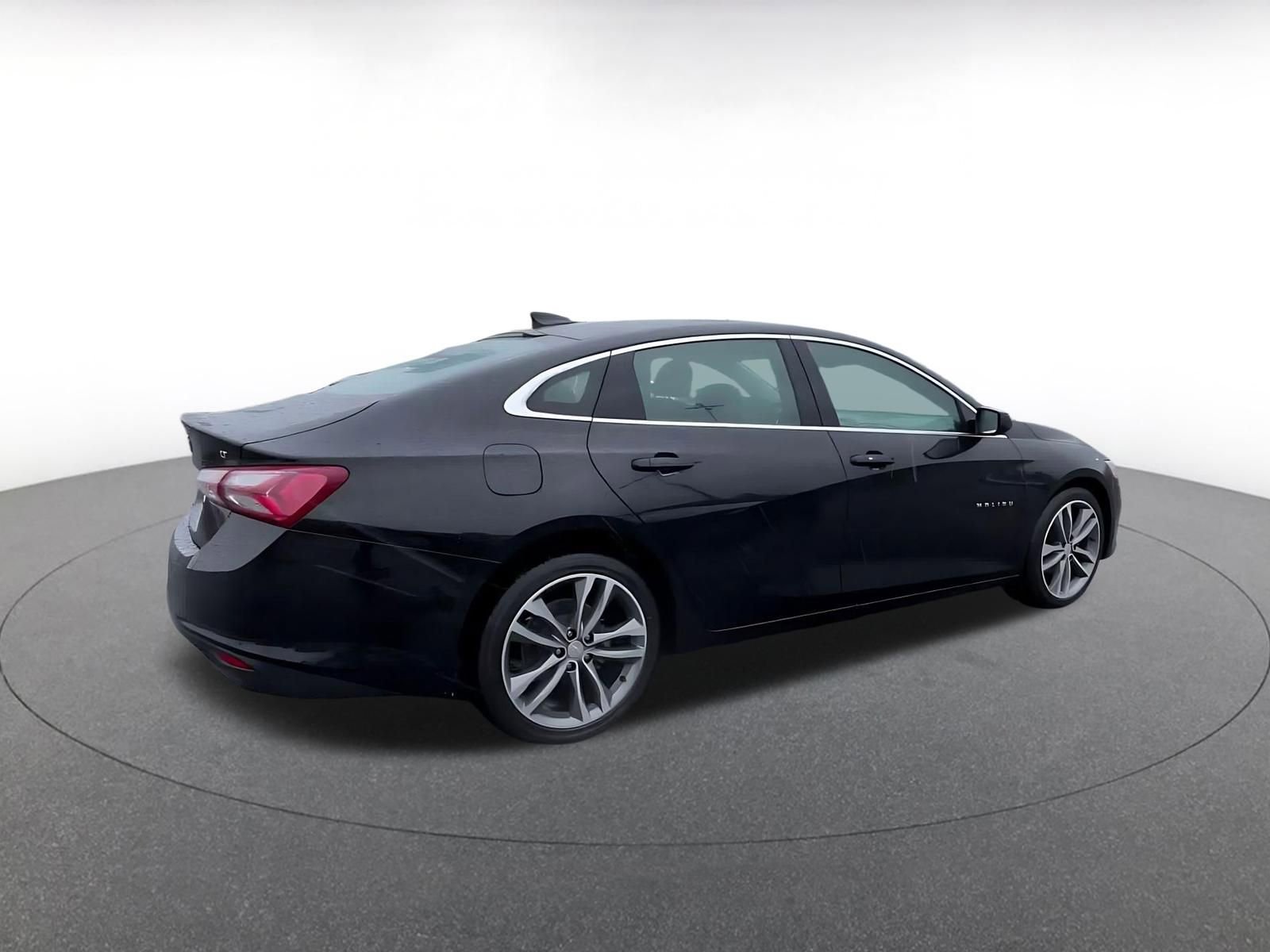 Thumbnail: 2024 Chevrolet Malibu - 15