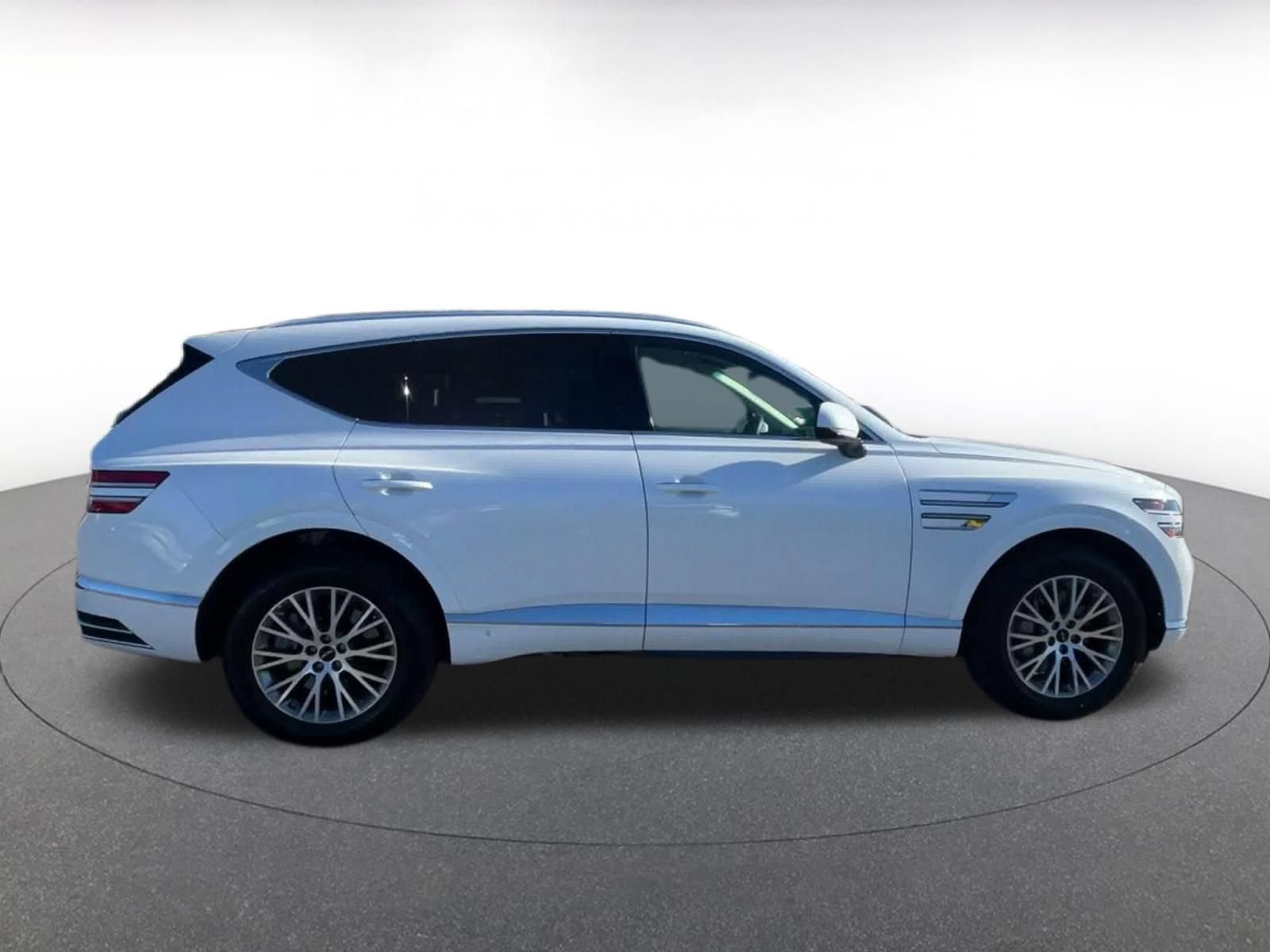 Thumbnail: 2026 Genesis GV80 - 13