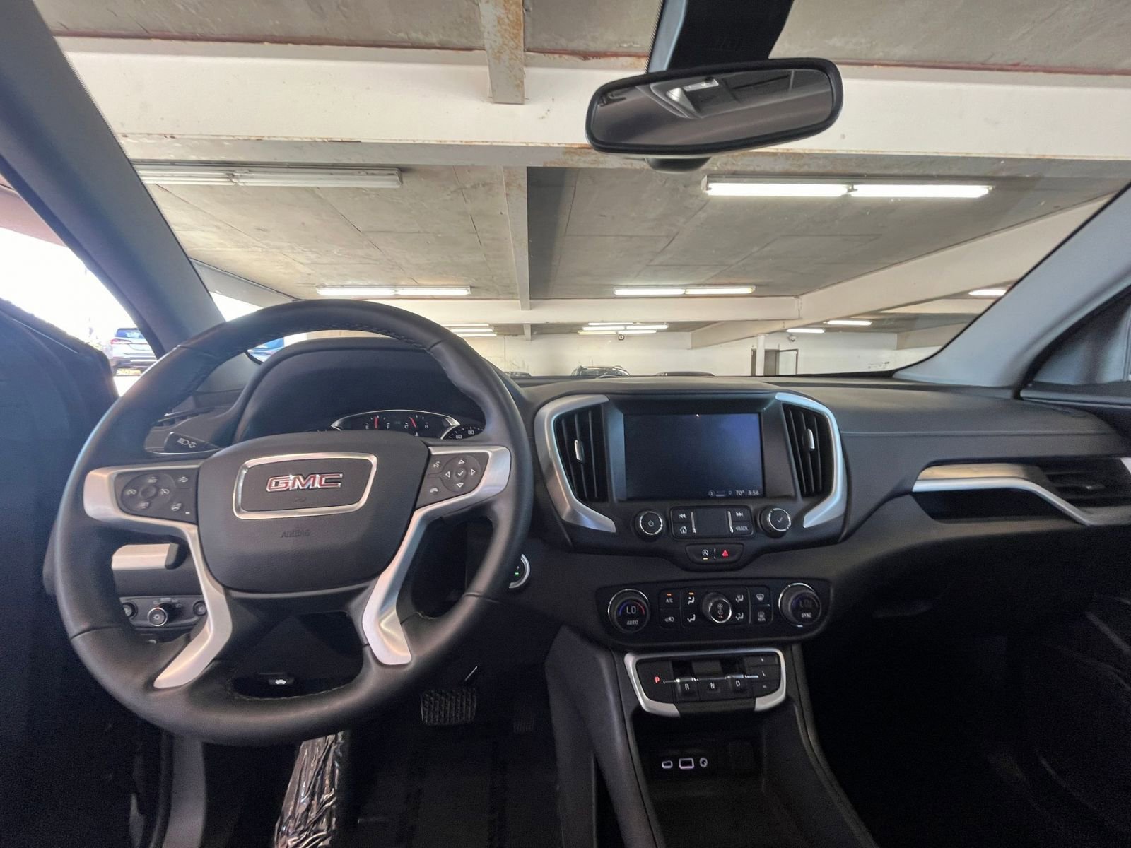 Thumbnail: 2024 GMC Terrain - 33