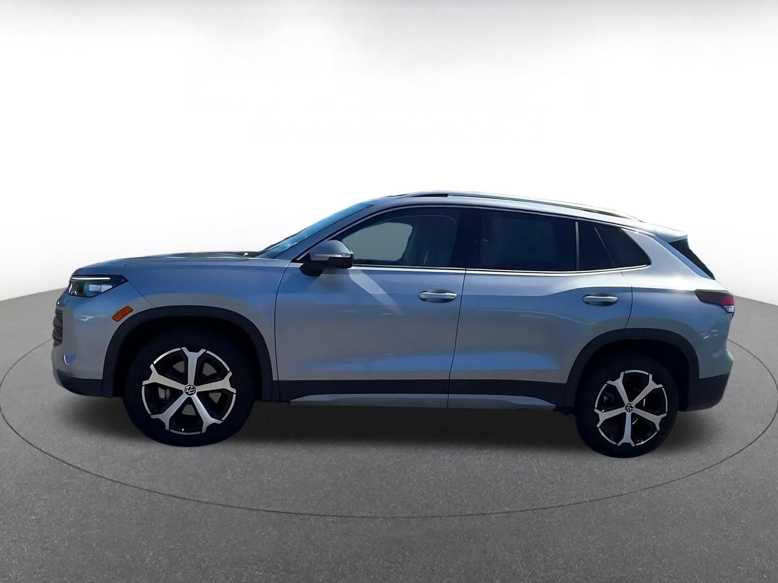 Thumbnail: 2026 Volkswagen Tiguan - 9