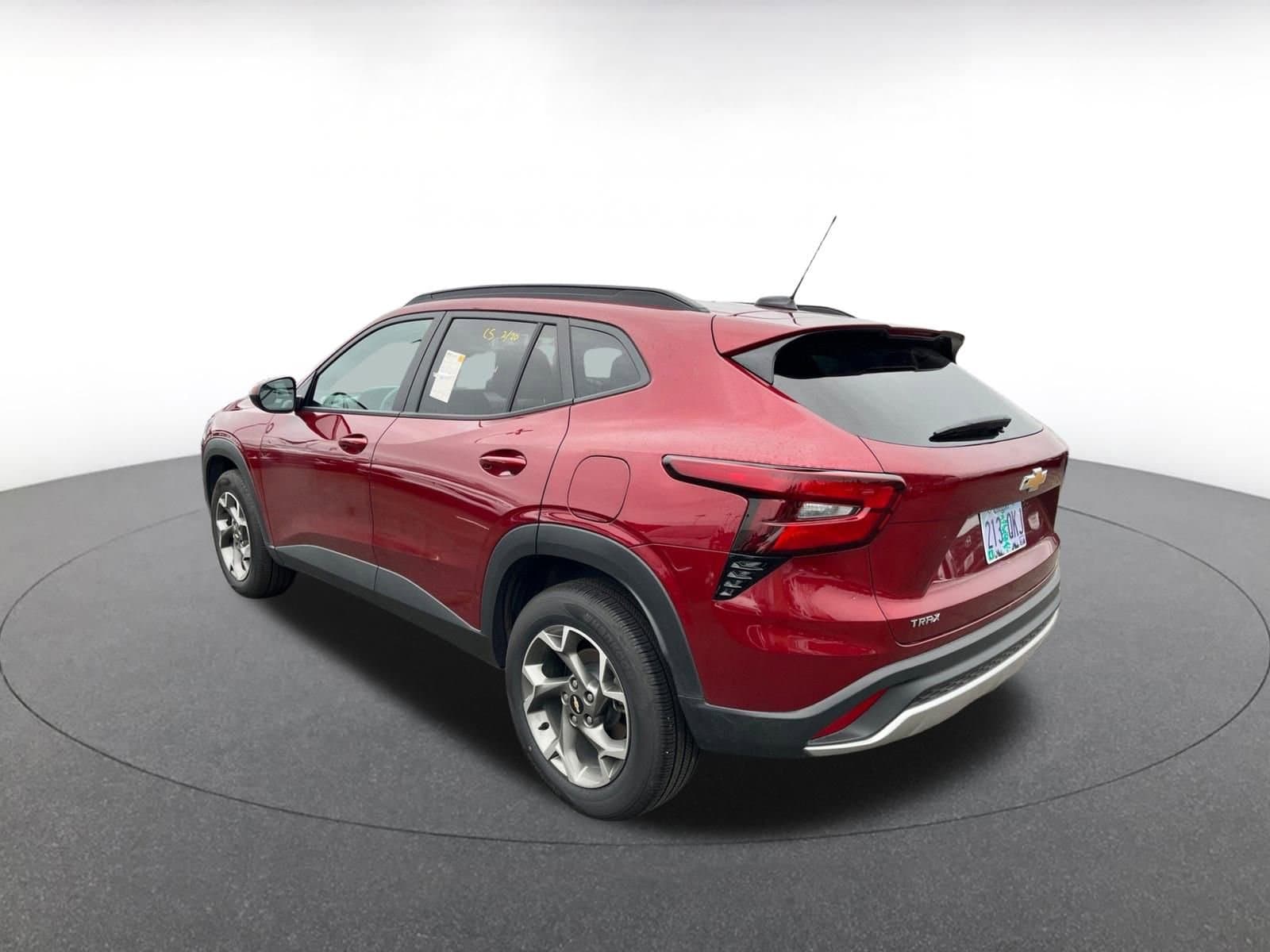 Thumbnail: 2025 Chevrolet Trax - 5