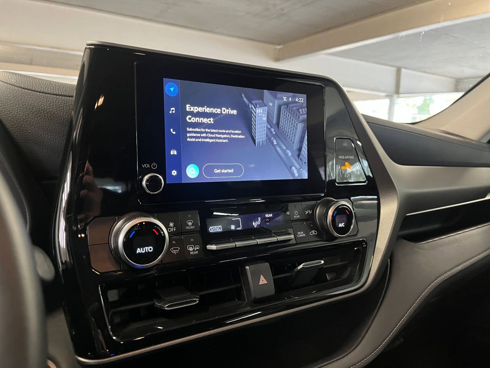 Thumbnail: 2025 Toyota Highlander - 20