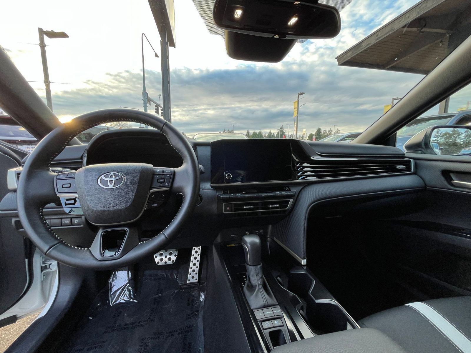 Thumbnail: 2025 Toyota Camry - 34