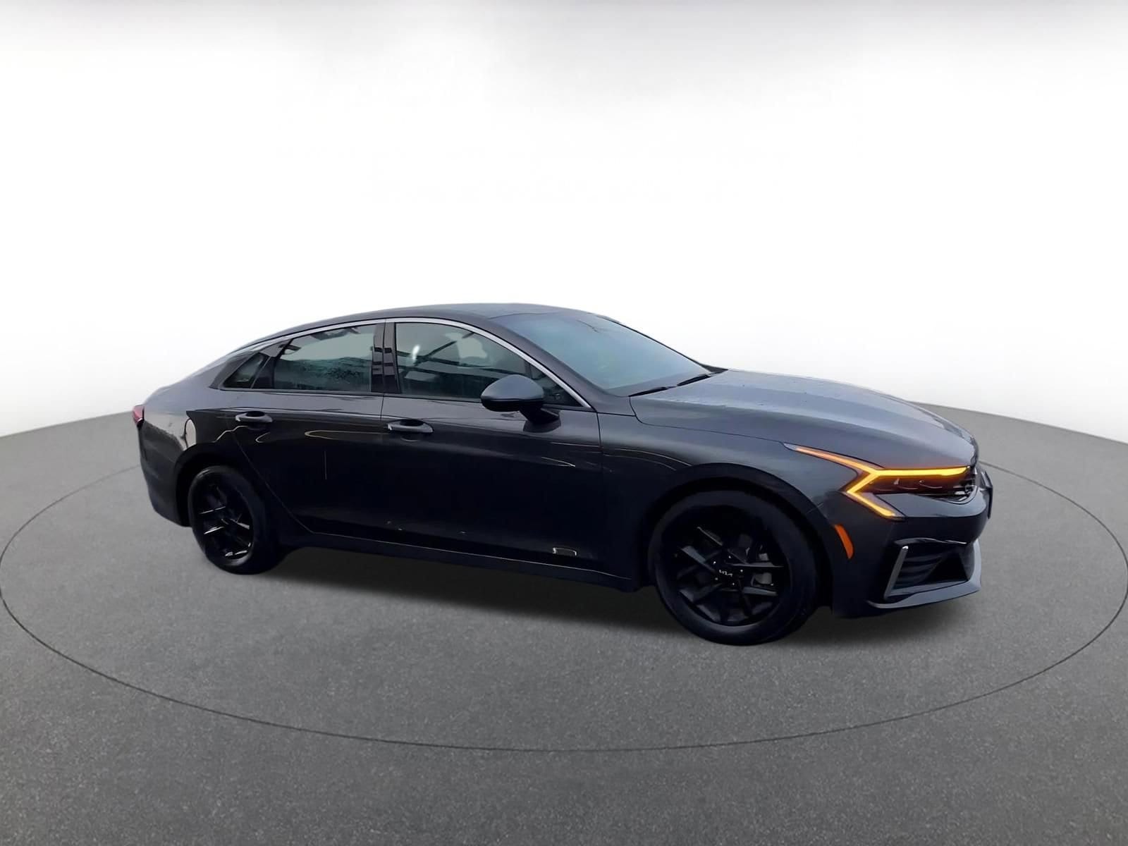 Thumbnail: 2025 Kia K5 - 2