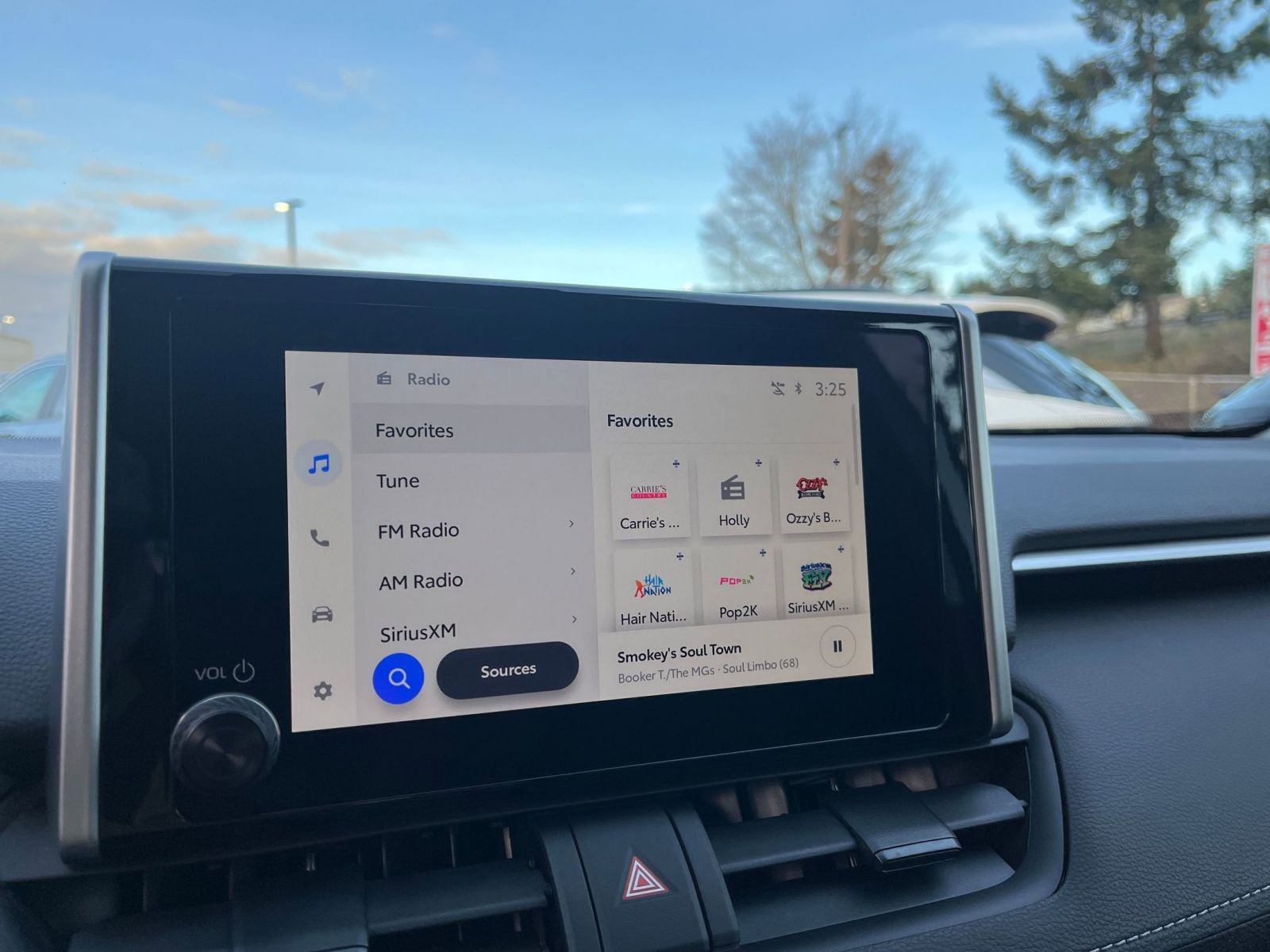 Thumbnail: 2025 Toyota RAV4 - 22