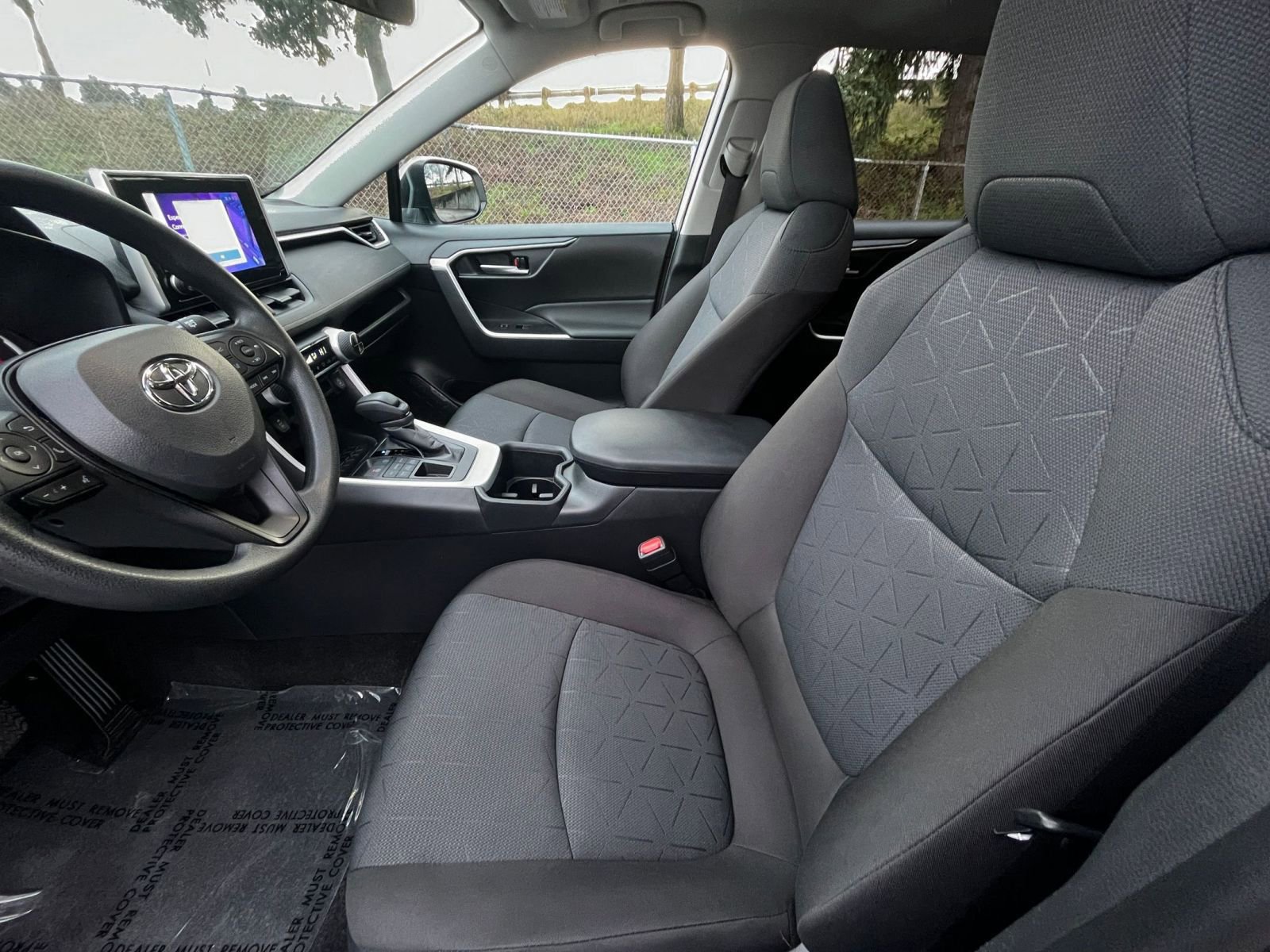 Thumbnail: 2025 Toyota RAV4 - 28