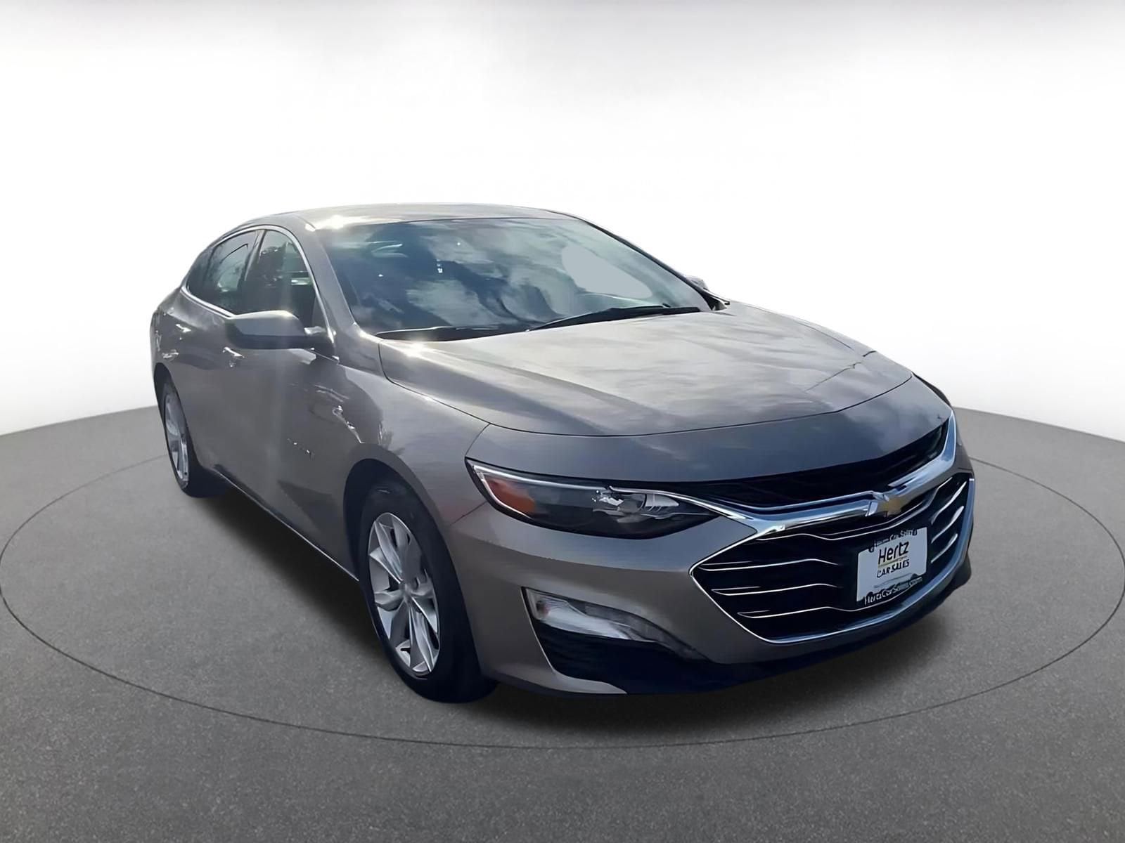 Thumbnail: 2024 Chevrolet Malibu - 3