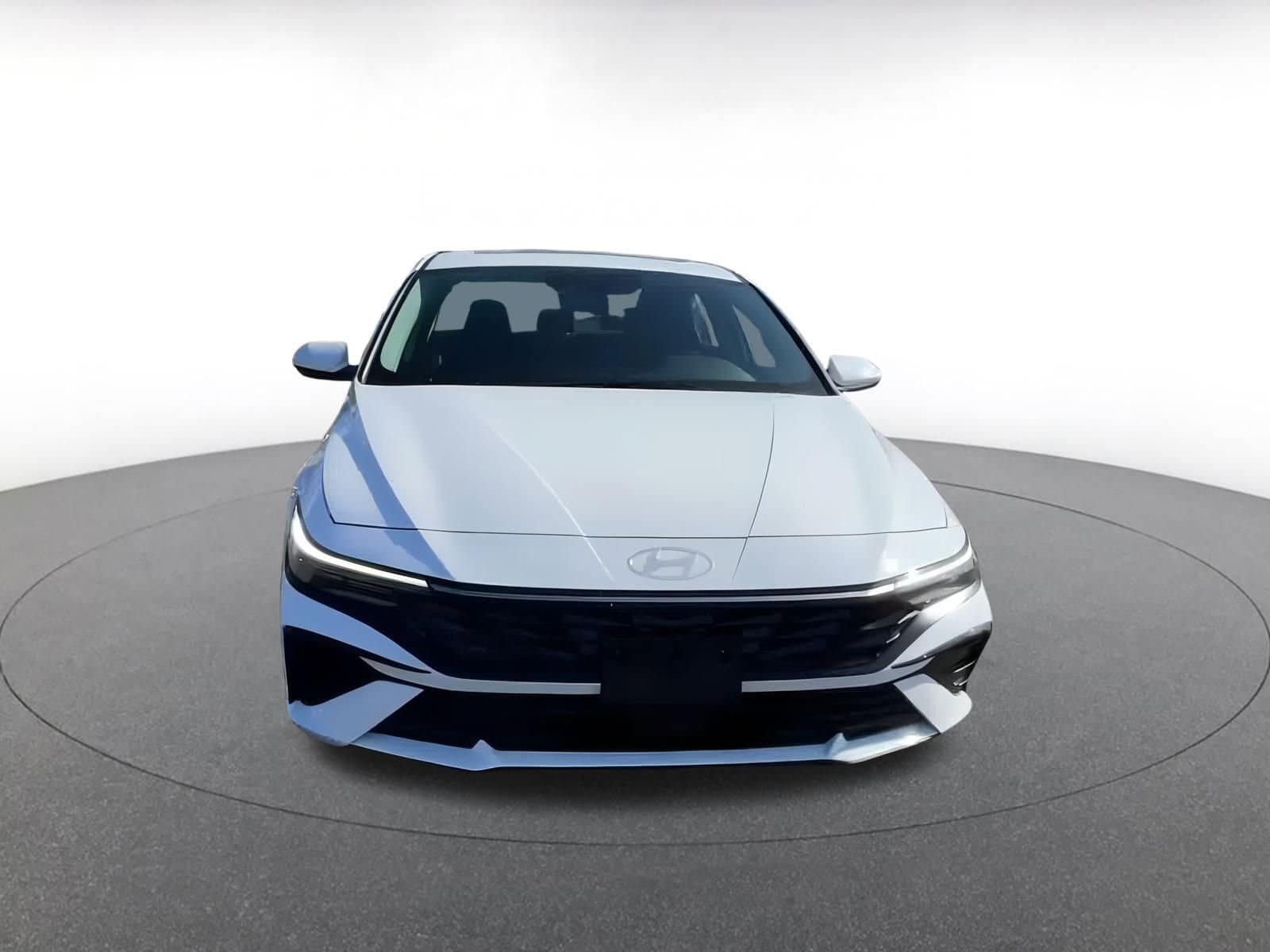 Thumbnail: 2025 Hyundai Elantra - 4