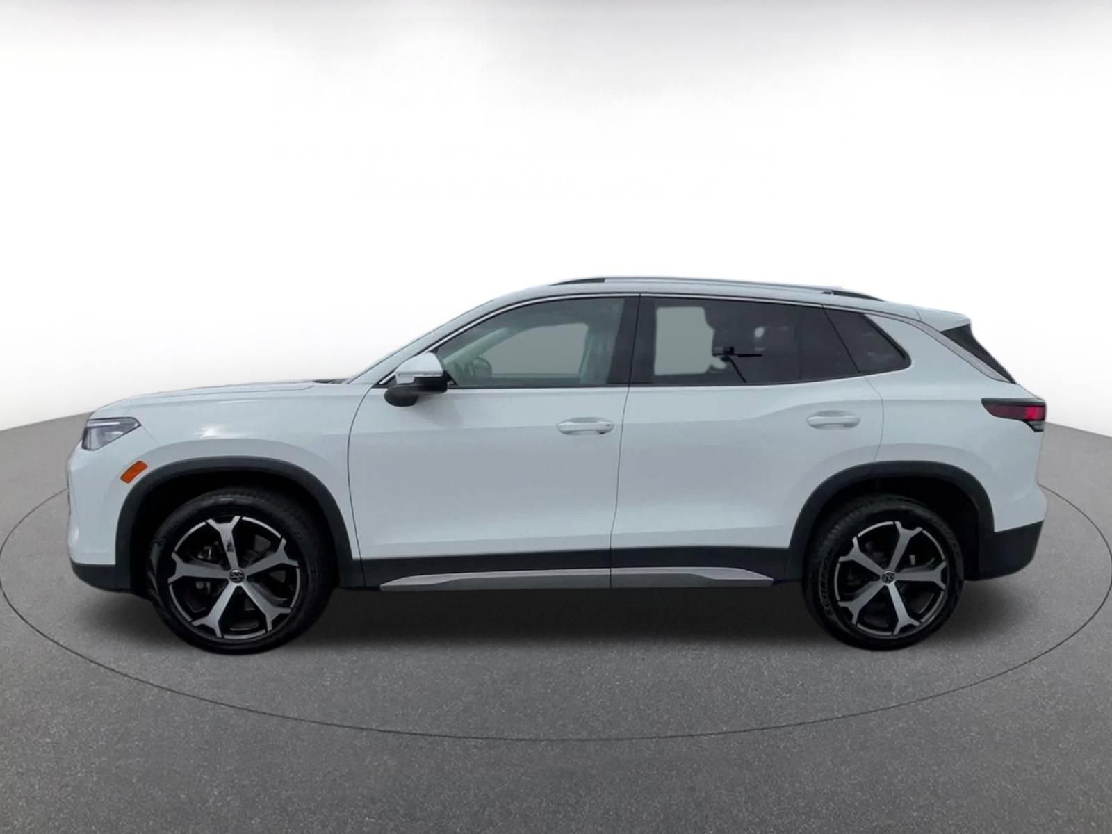 Thumbnail: 2026 Volkswagen Tiguan - 8