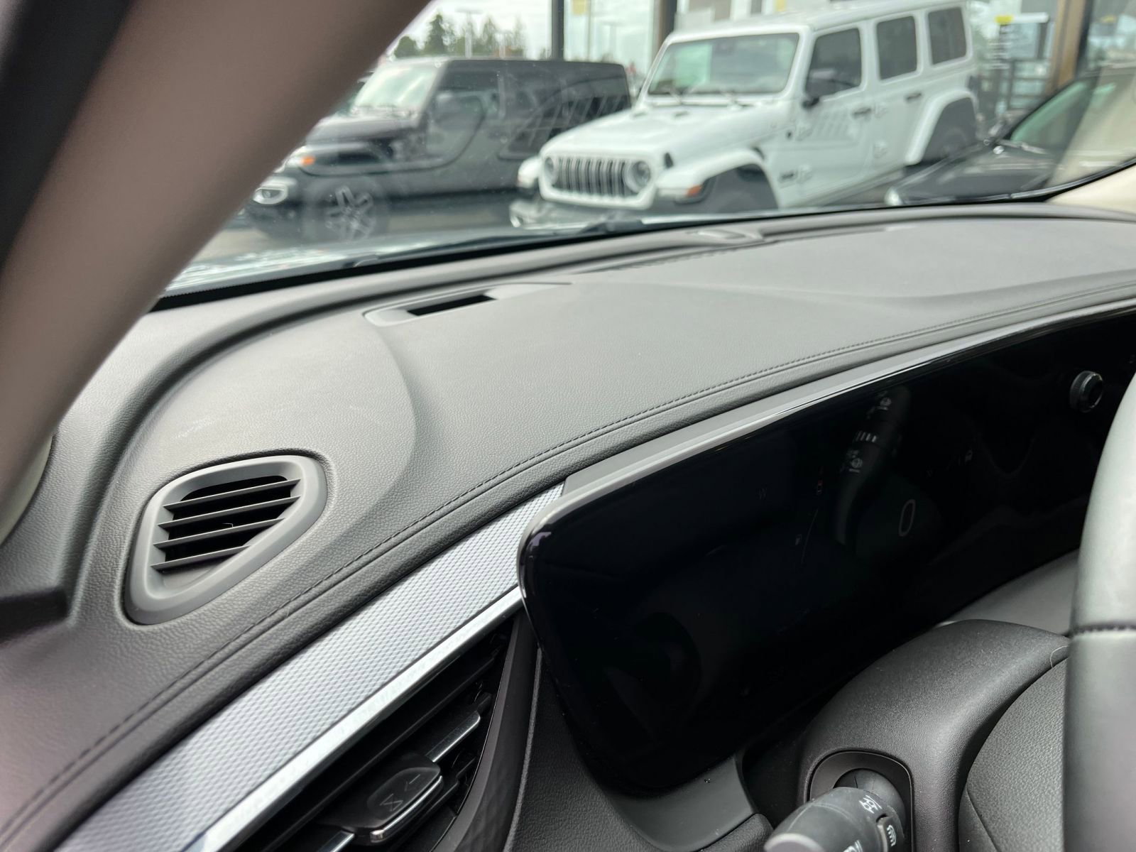 Thumbnail: 2025 Buick Encore GX - 35