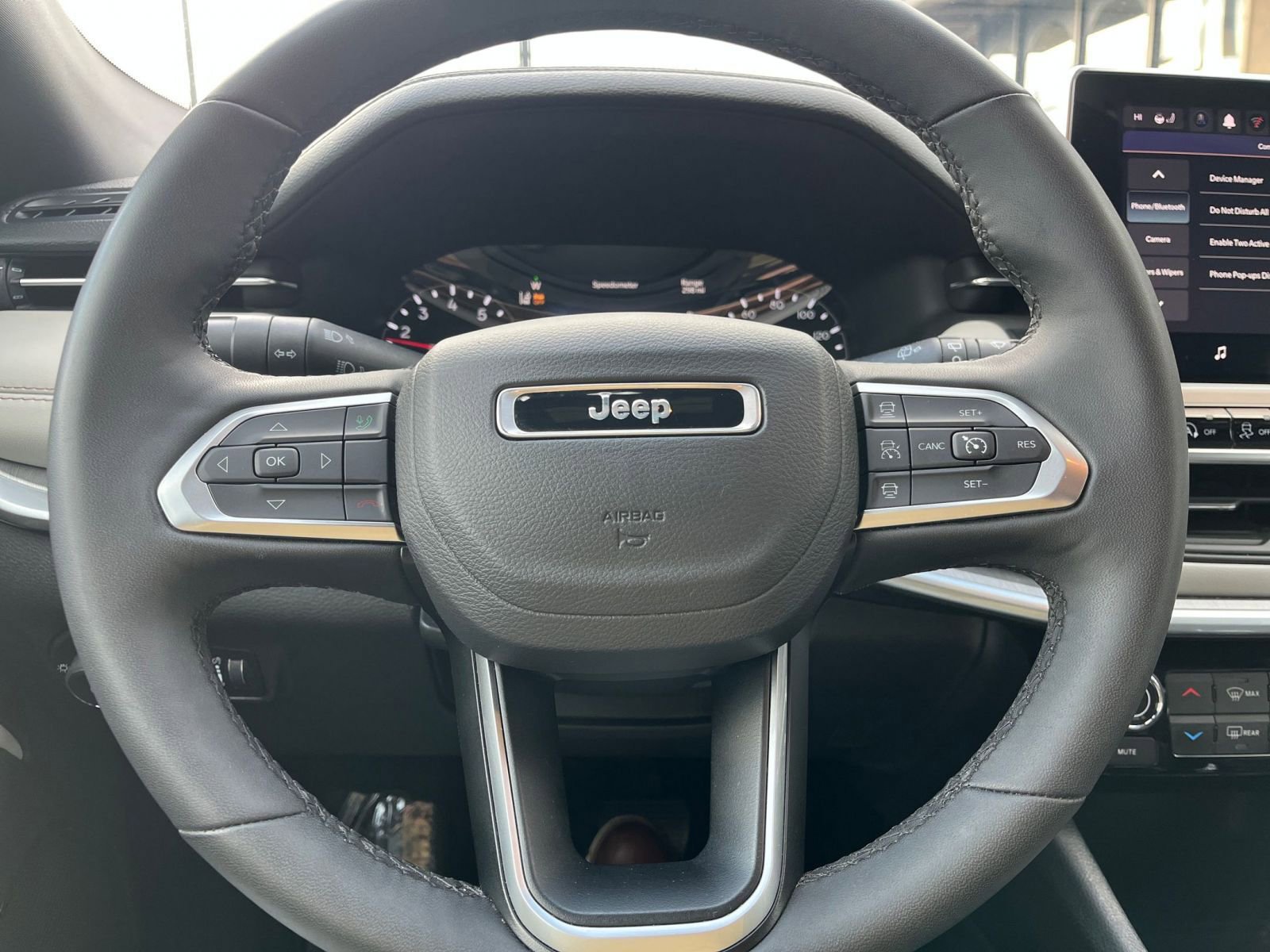 Thumbnail: 2025 Jeep Compass - 29