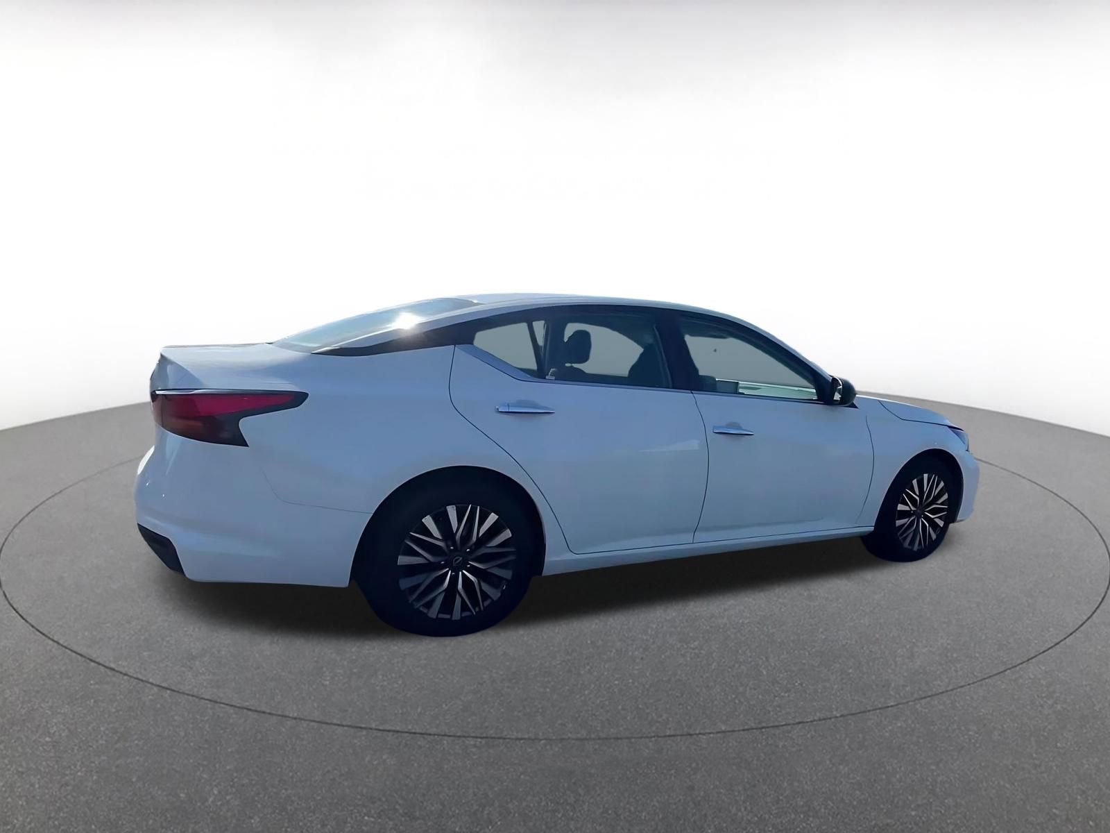 Thumbnail: 2025 Nissan Altima - 15