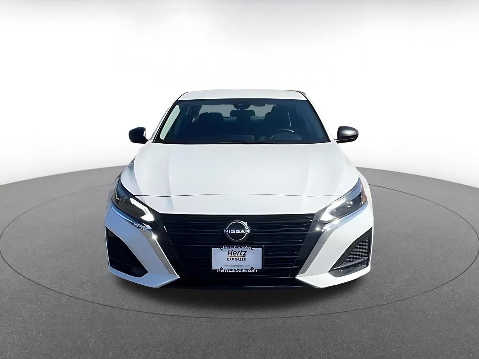 Thumbnail: 2025 Nissan Altima - 4