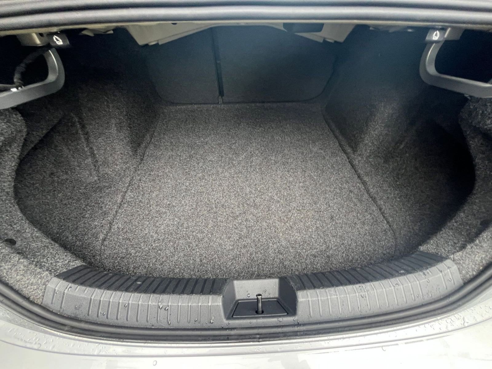 Thumbnail: 2025 Volkswagen Jetta - 34