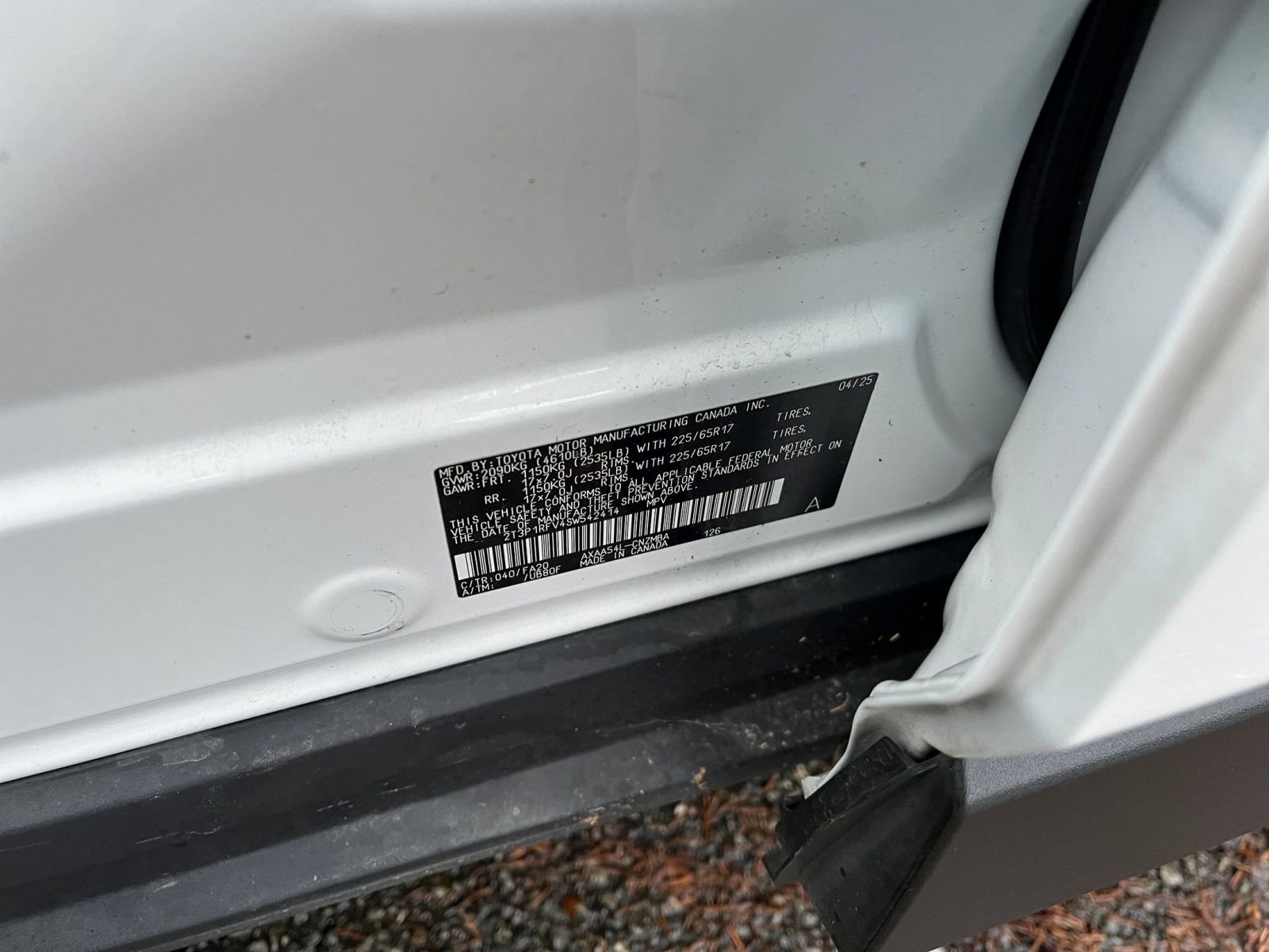 Thumbnail: 2025 Toyota RAV4 - 31