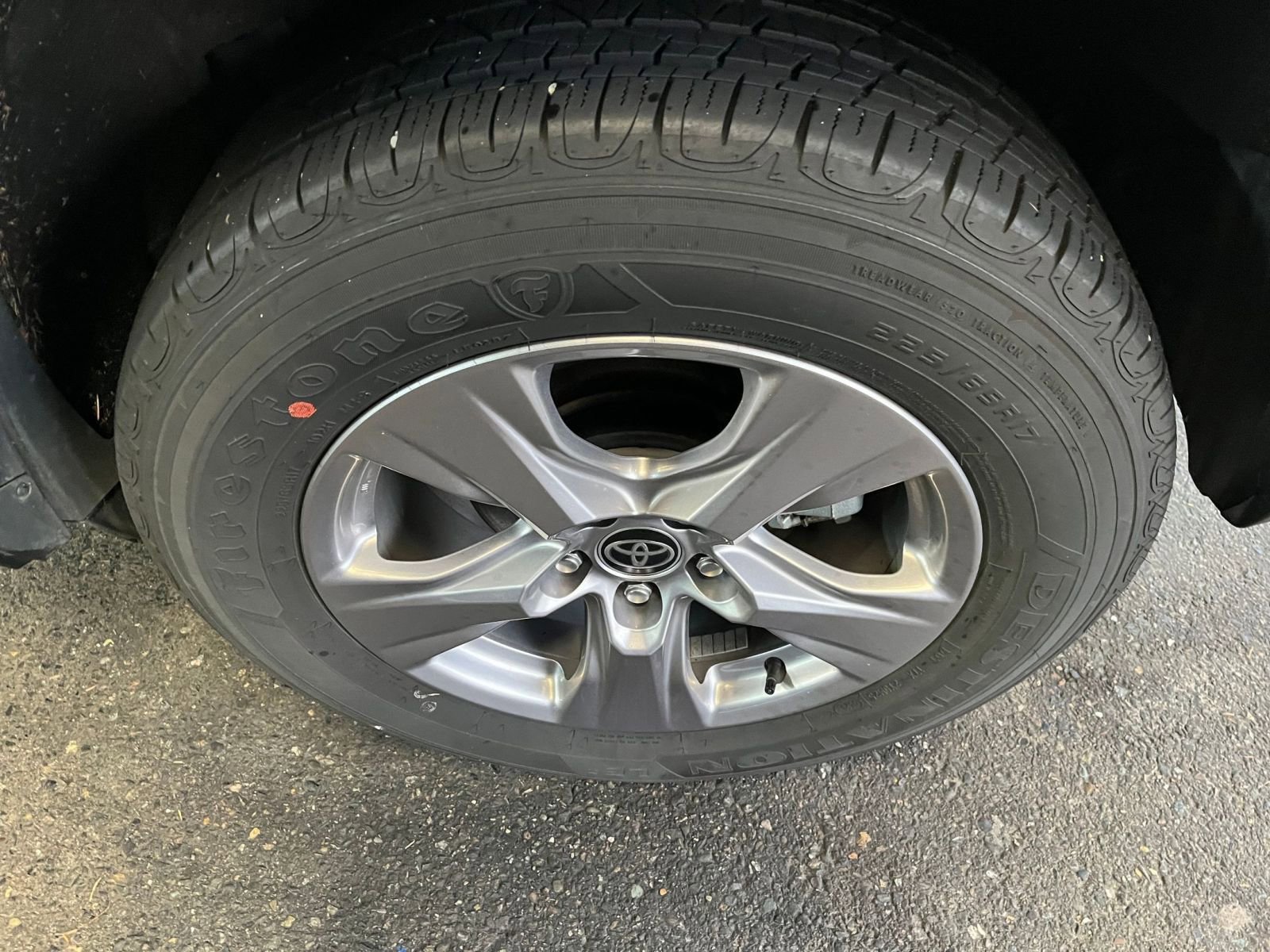 Thumbnail: 2025 Toyota RAV4 - 32