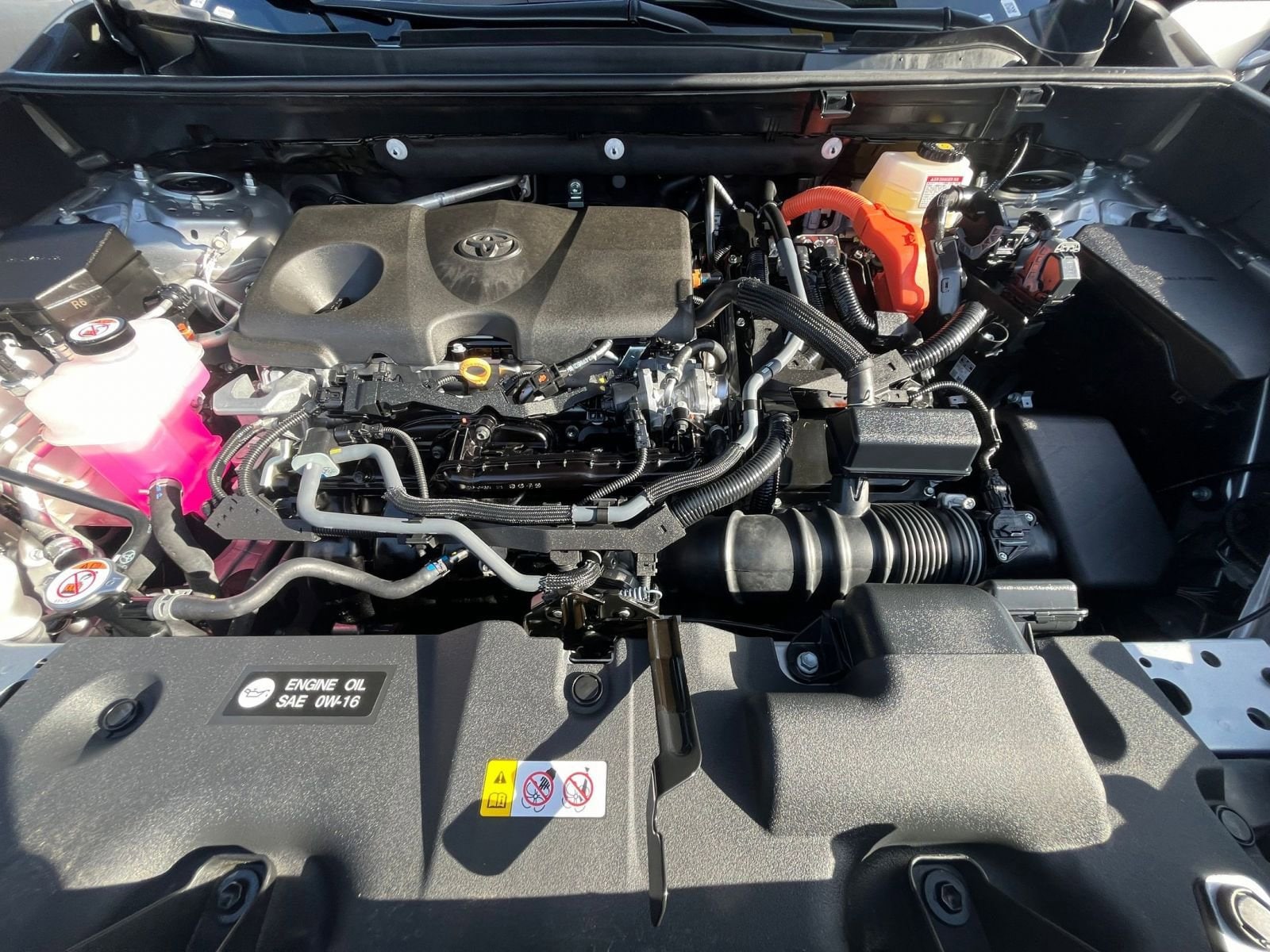 Thumbnail: 2025 Toyota RAV4 - 32