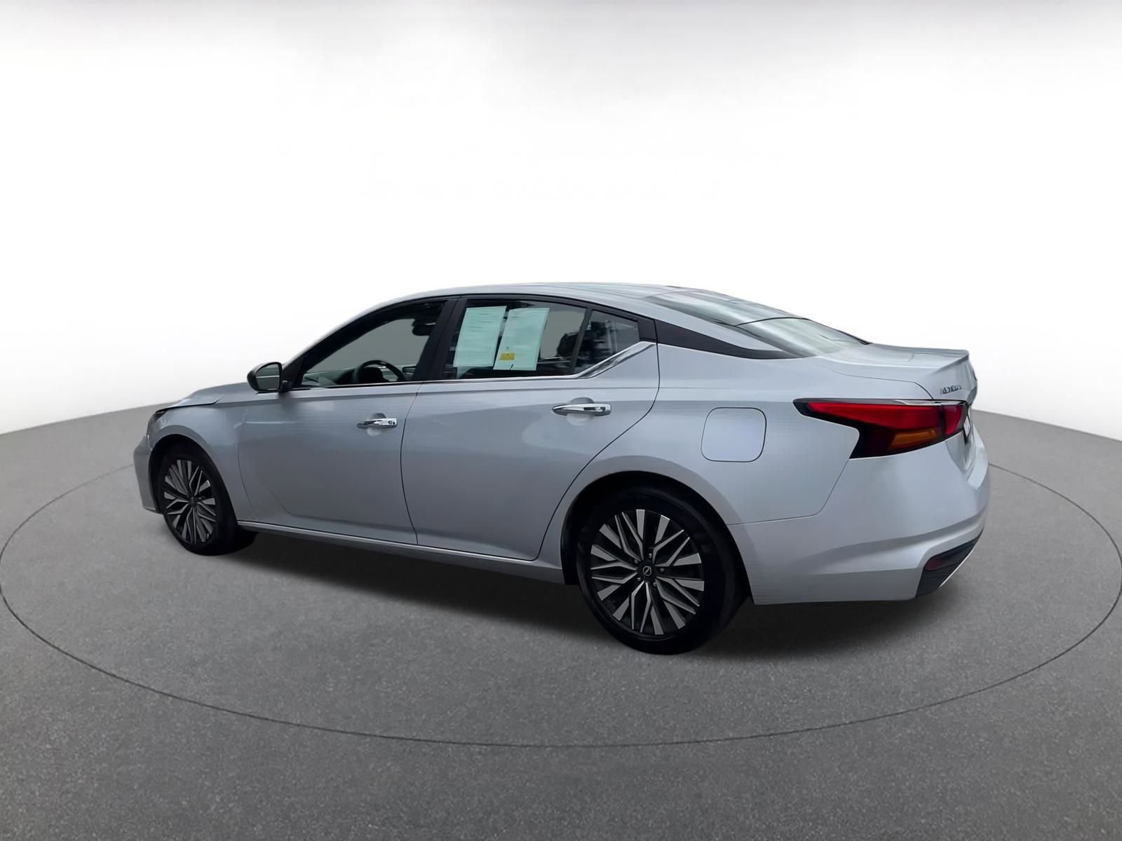 Thumbnail: 2024 Nissan Altima - 10