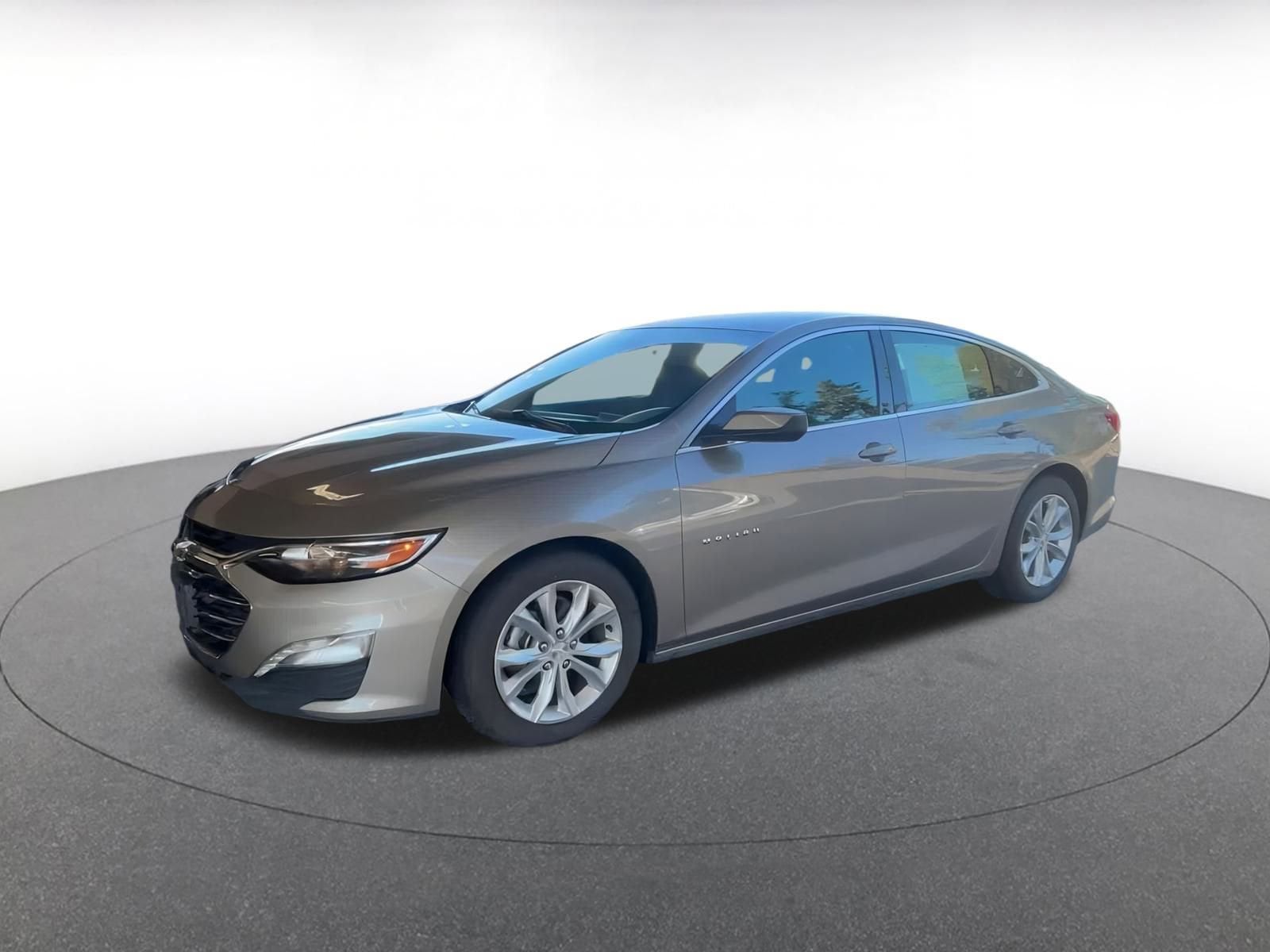 Thumbnail: 2023 Chevrolet Malibu - 8