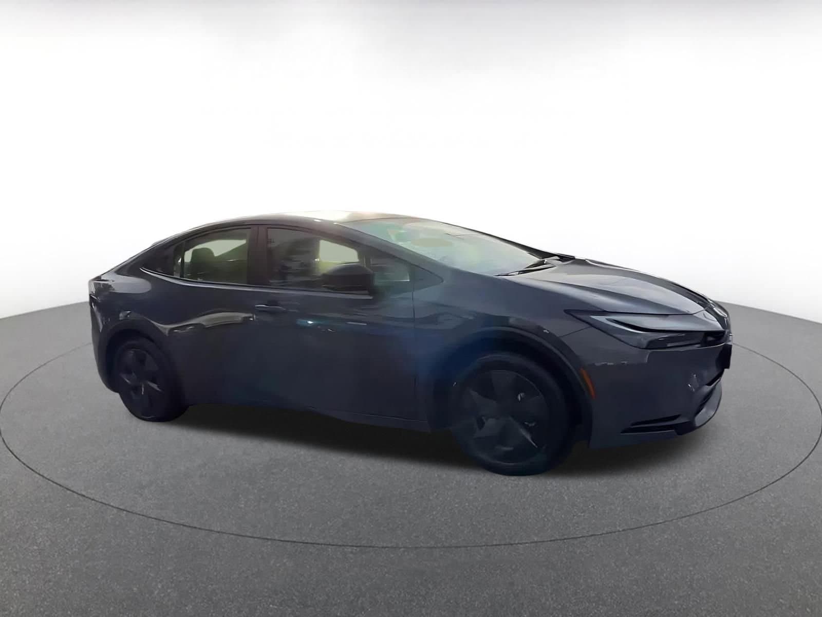 Thumbnail: 2025 Toyota Prius - 2