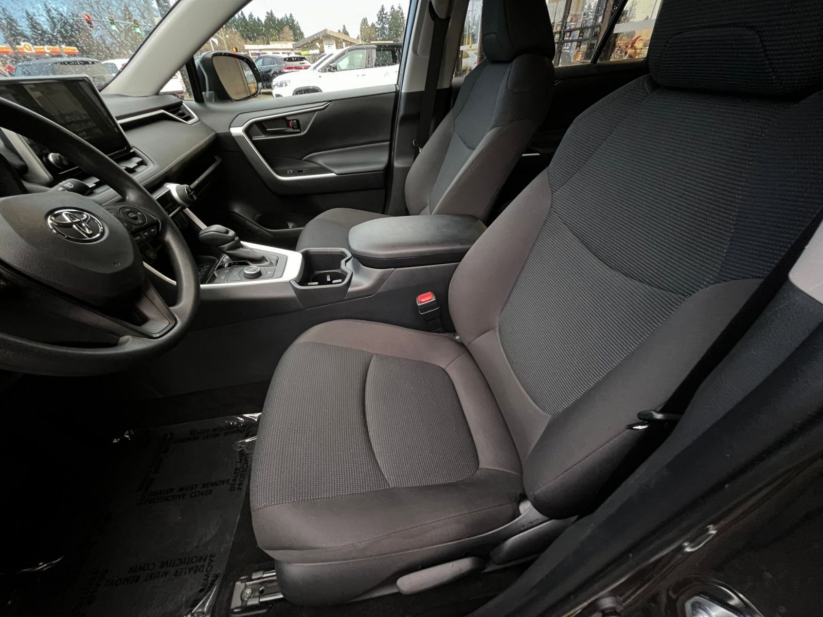 Thumbnail: 2025 Toyota RAV4 - 27