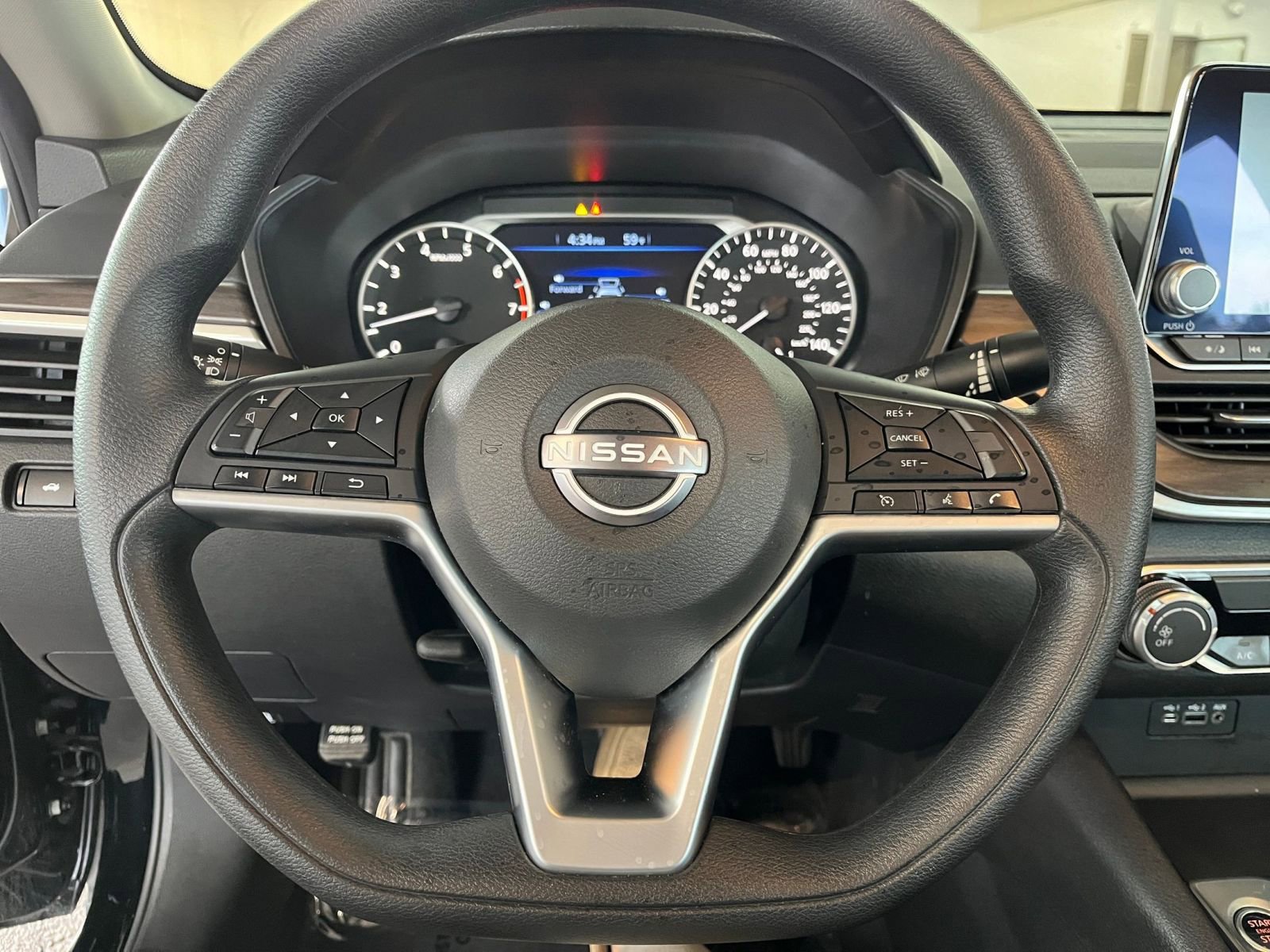 Thumbnail: 2024 Nissan Altima - 28