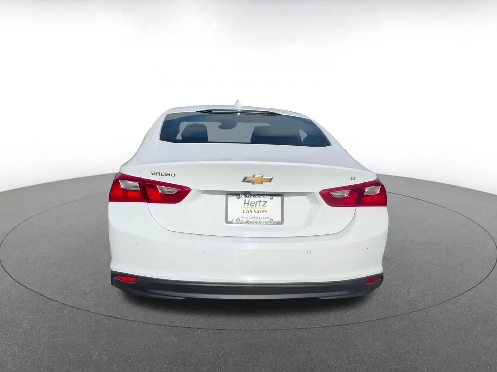 Thumbnail: 2023 Chevrolet Malibu - 12