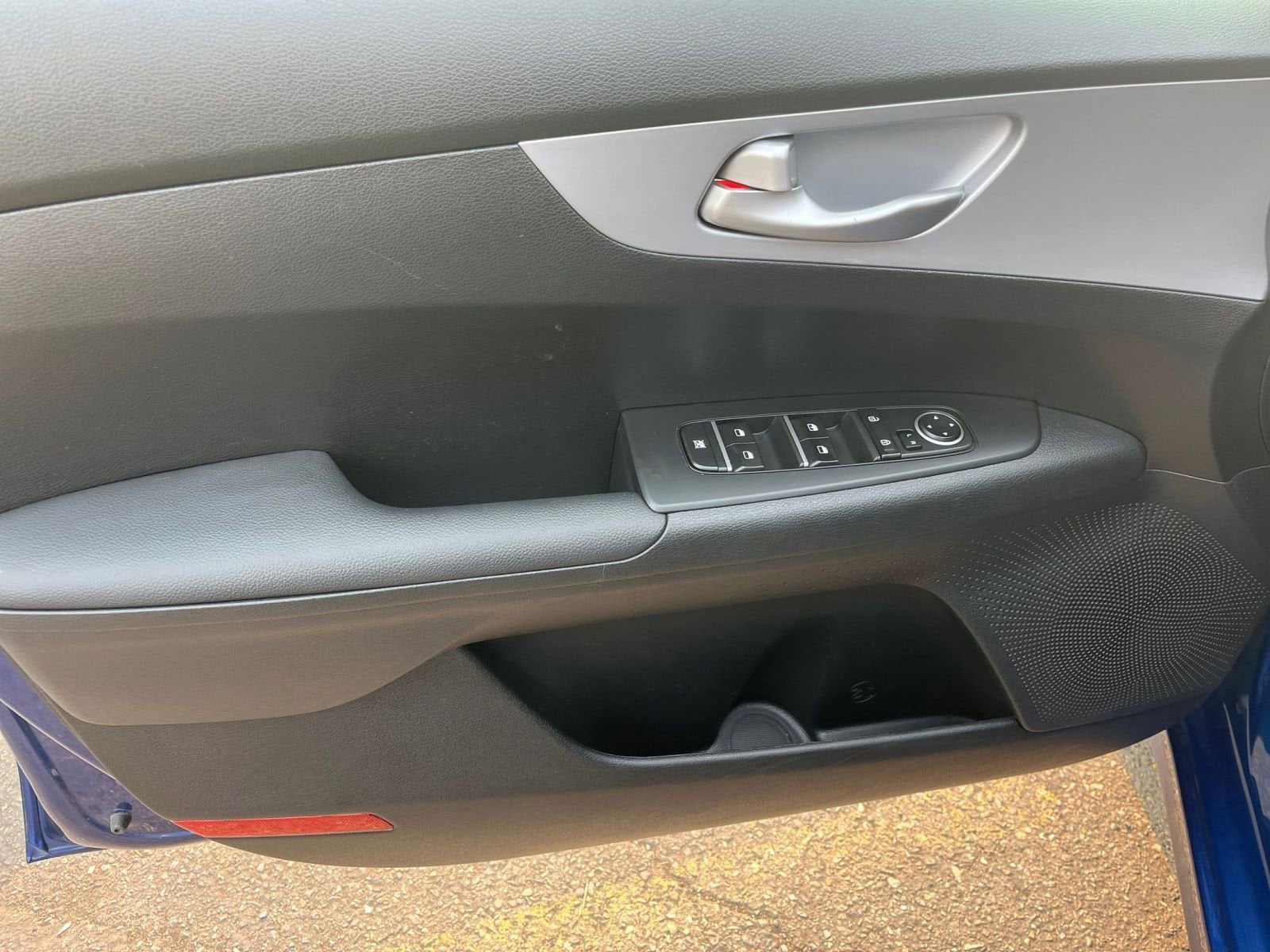 Thumbnail: 2024 Kia Forte - 20