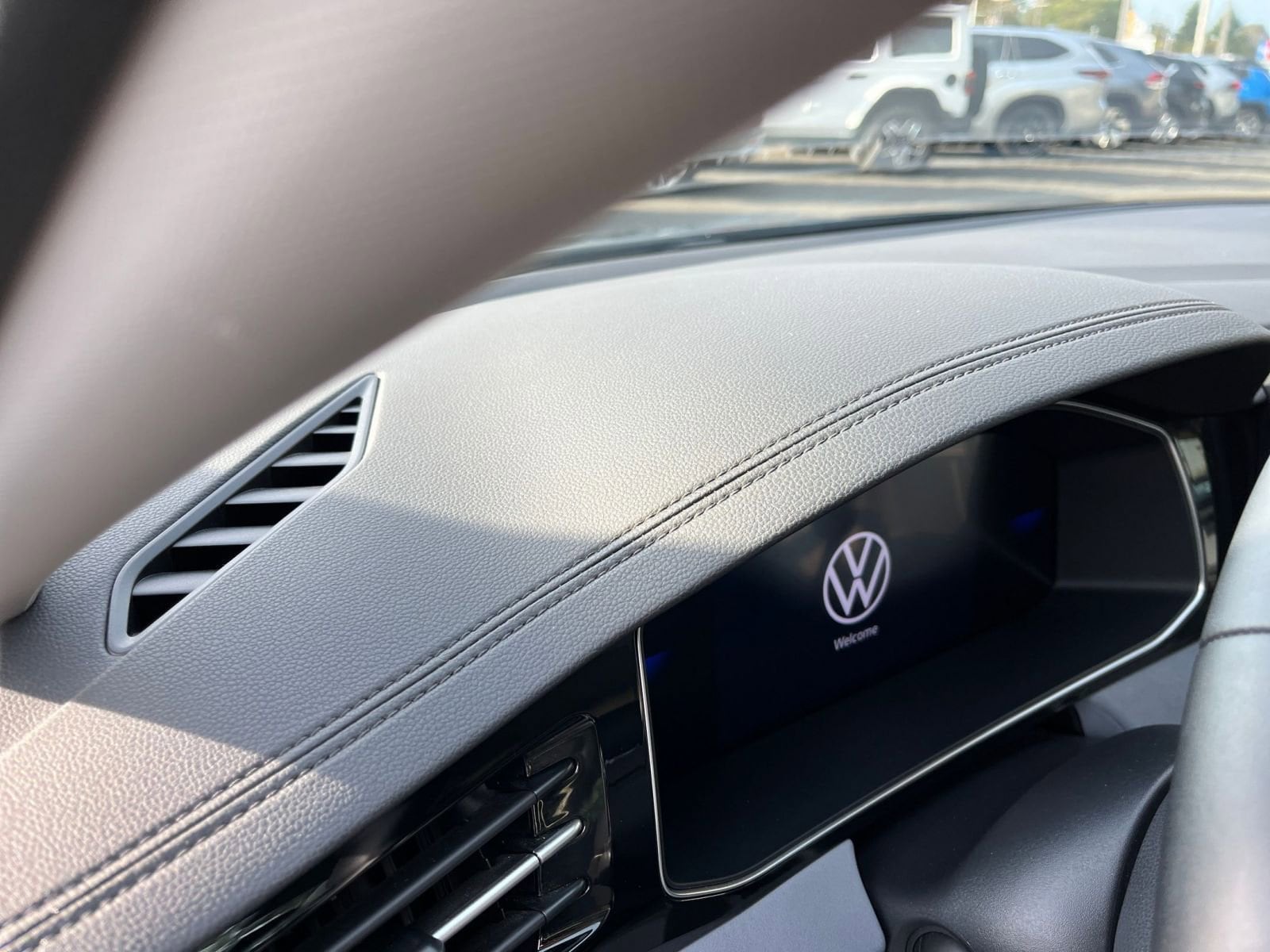 Thumbnail: 2025 Volkswagen Jetta - 34