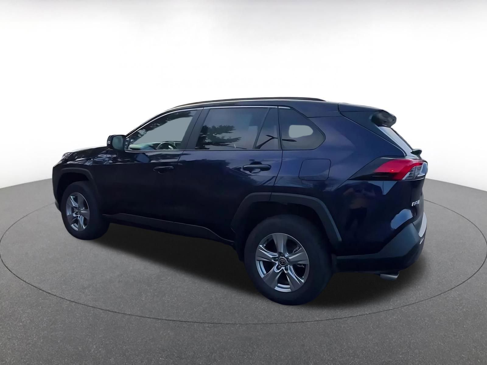 Thumbnail: 2025 Toyota RAV4 - 10