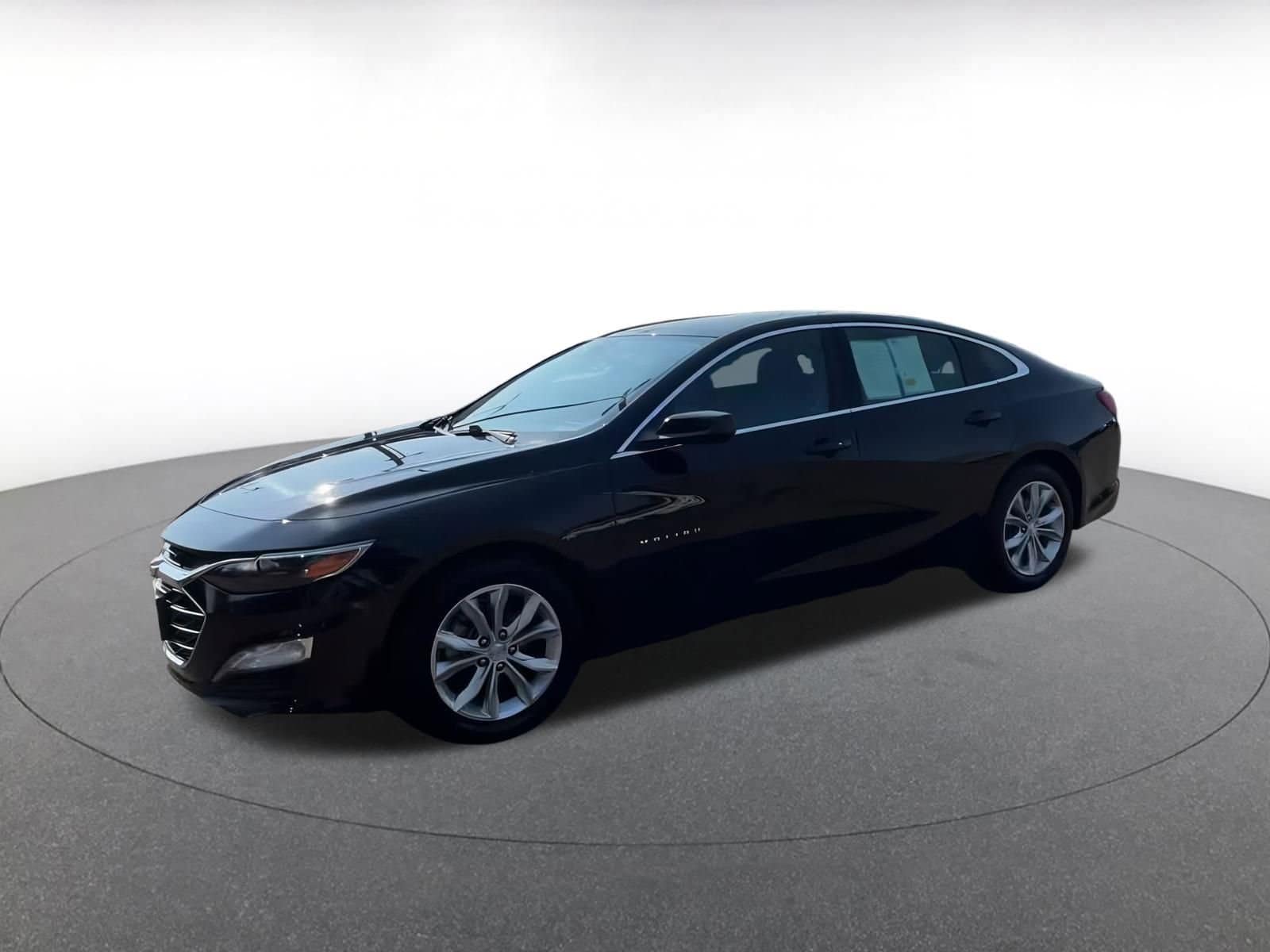 Thumbnail: 2023 Chevrolet Malibu - 8