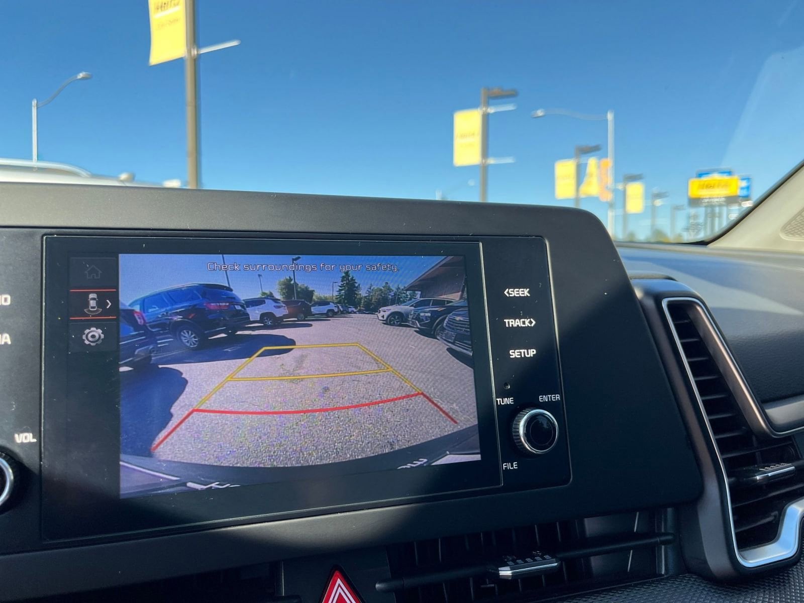 Thumbnail: 2024 Kia Sportage - 17