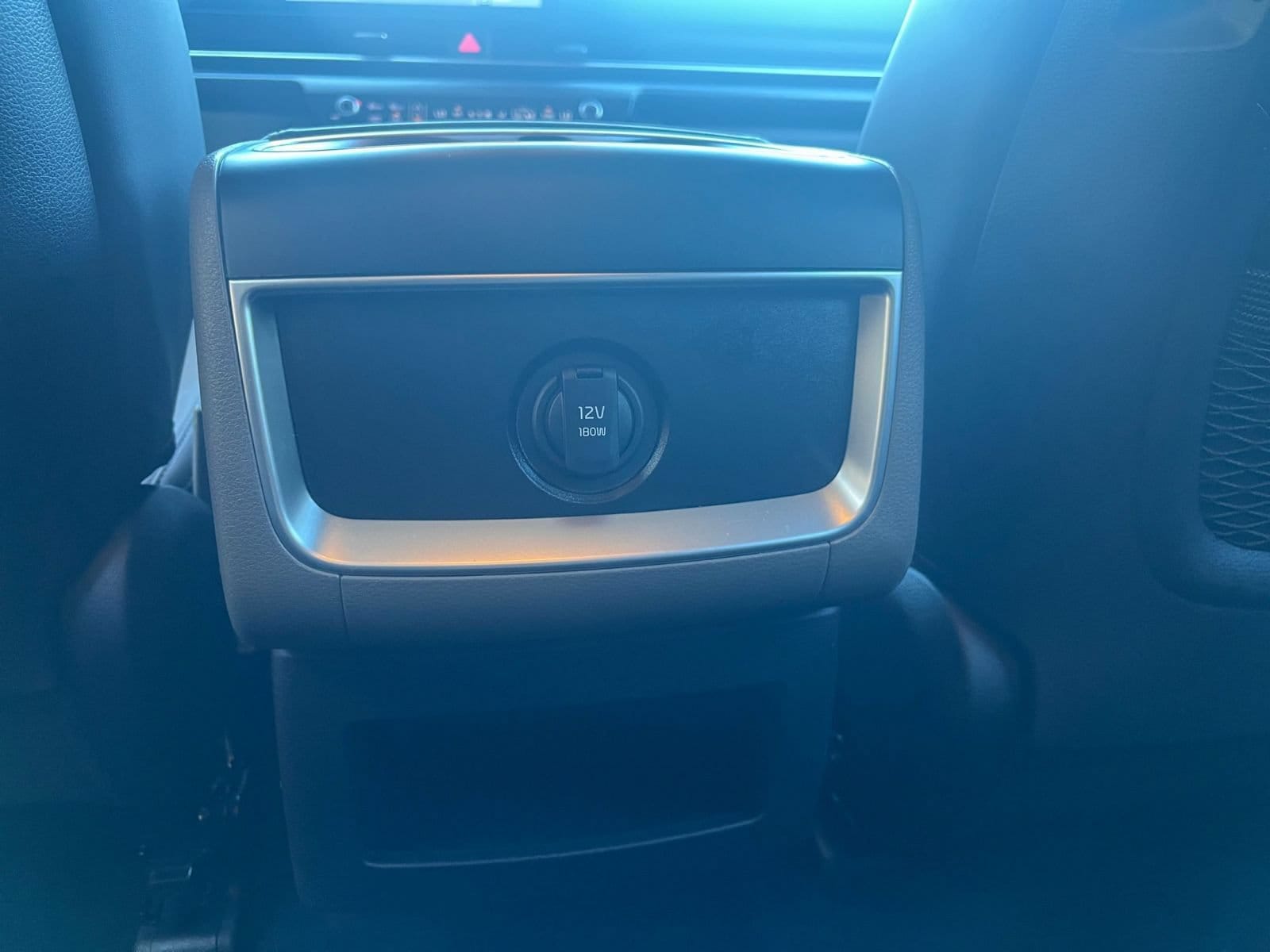 Thumbnail: 2026 Kia Carnival - 24