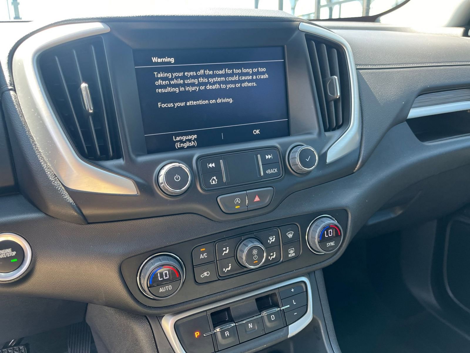 2024 GMC Terrain SLT 21