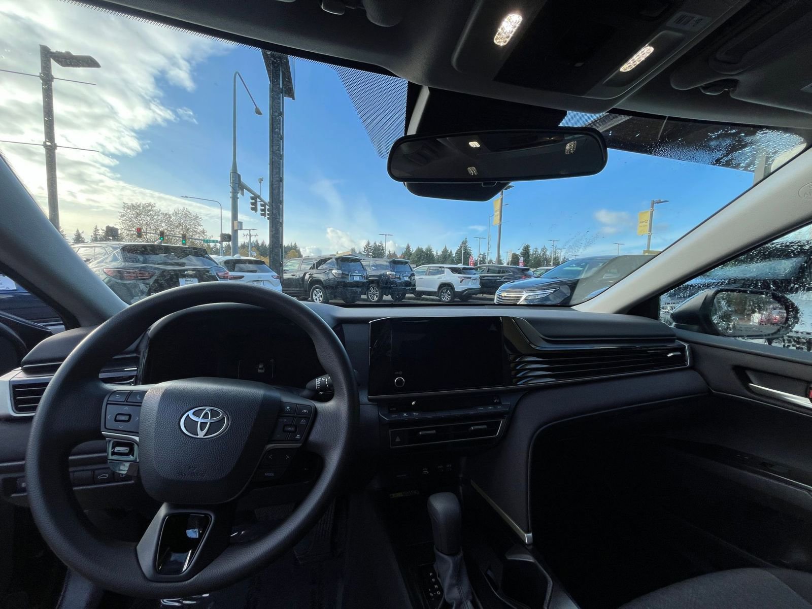 Thumbnail: 2025 Toyota Camry - 33