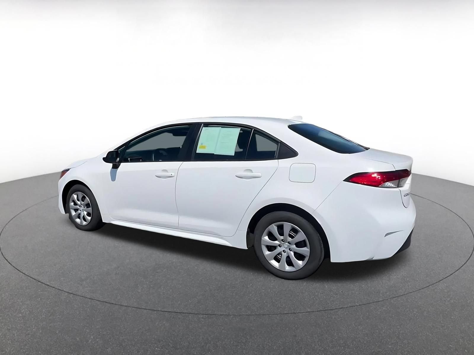 Thumbnail: 2025 Toyota Corolla - 10