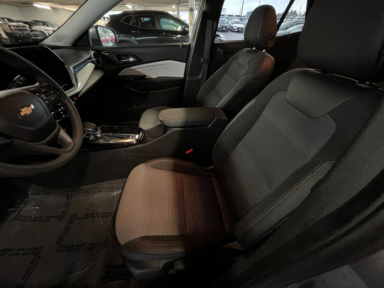 Thumbnail: 2025 Chevrolet Trax - 27