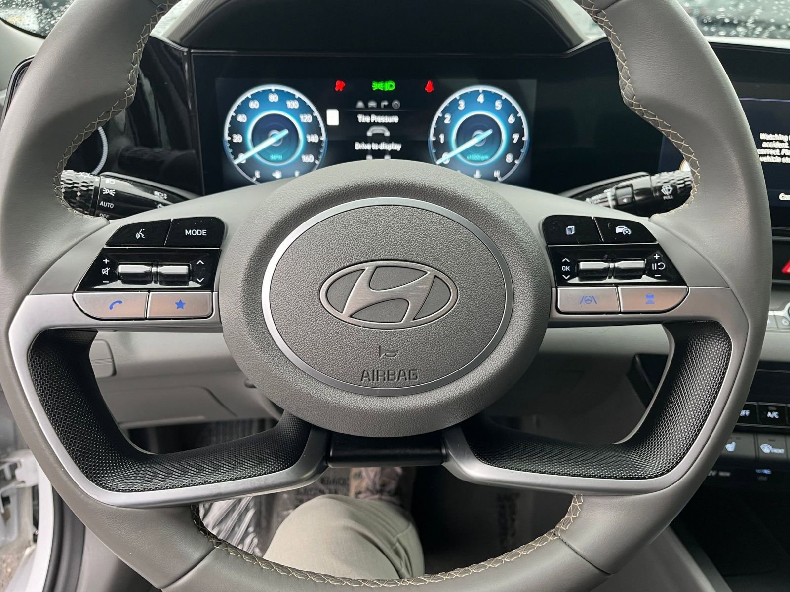 Thumbnail: 2025 Hyundai Elantra - 28