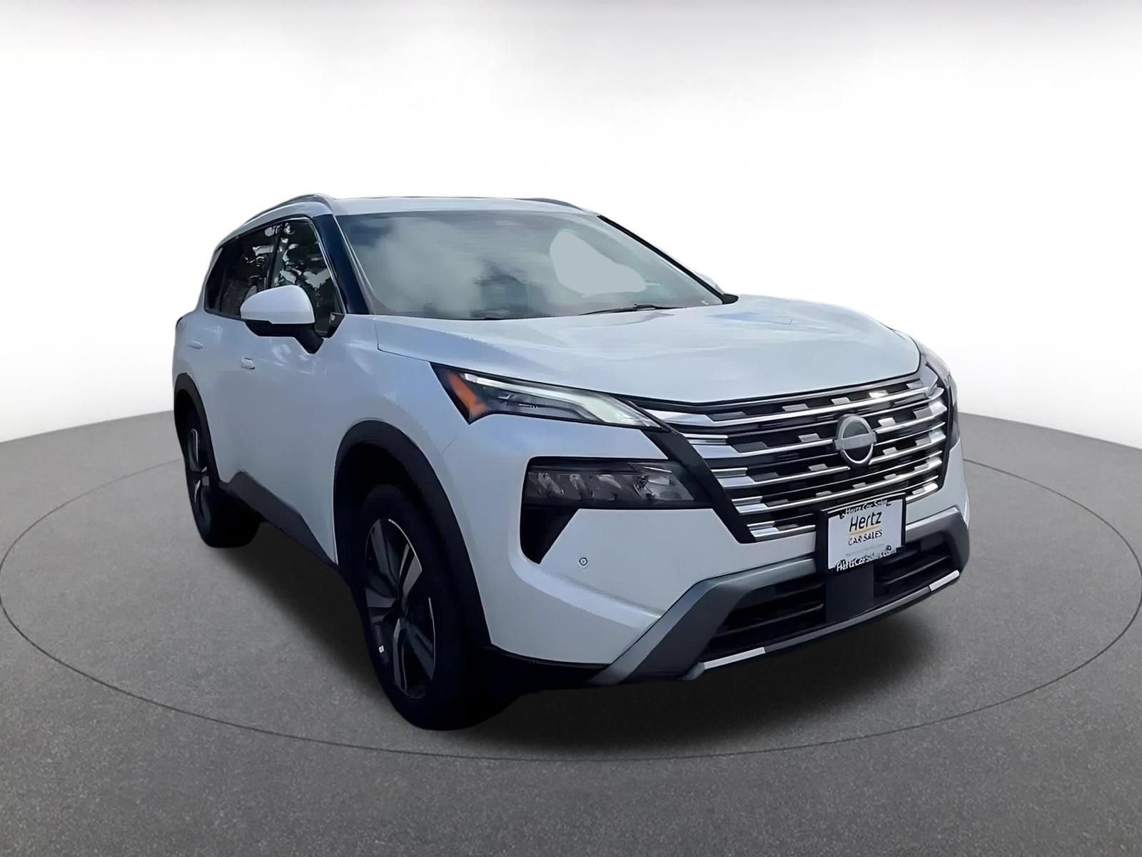 Thumbnail: 2026 Nissan Rogue - 3