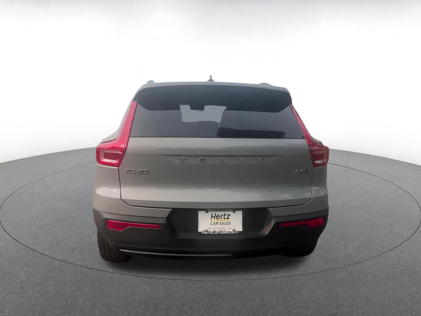 Thumbnail: 2024 Volvo XC40 - 12
